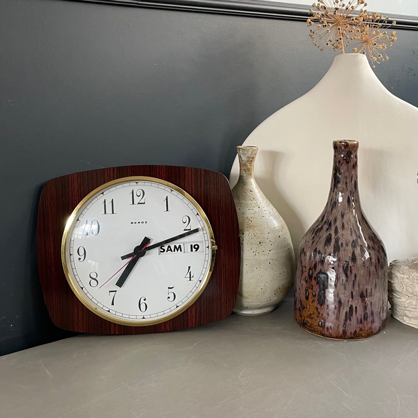 Horloge calendrier murale vintage en formica - Beroz - Ref 1196