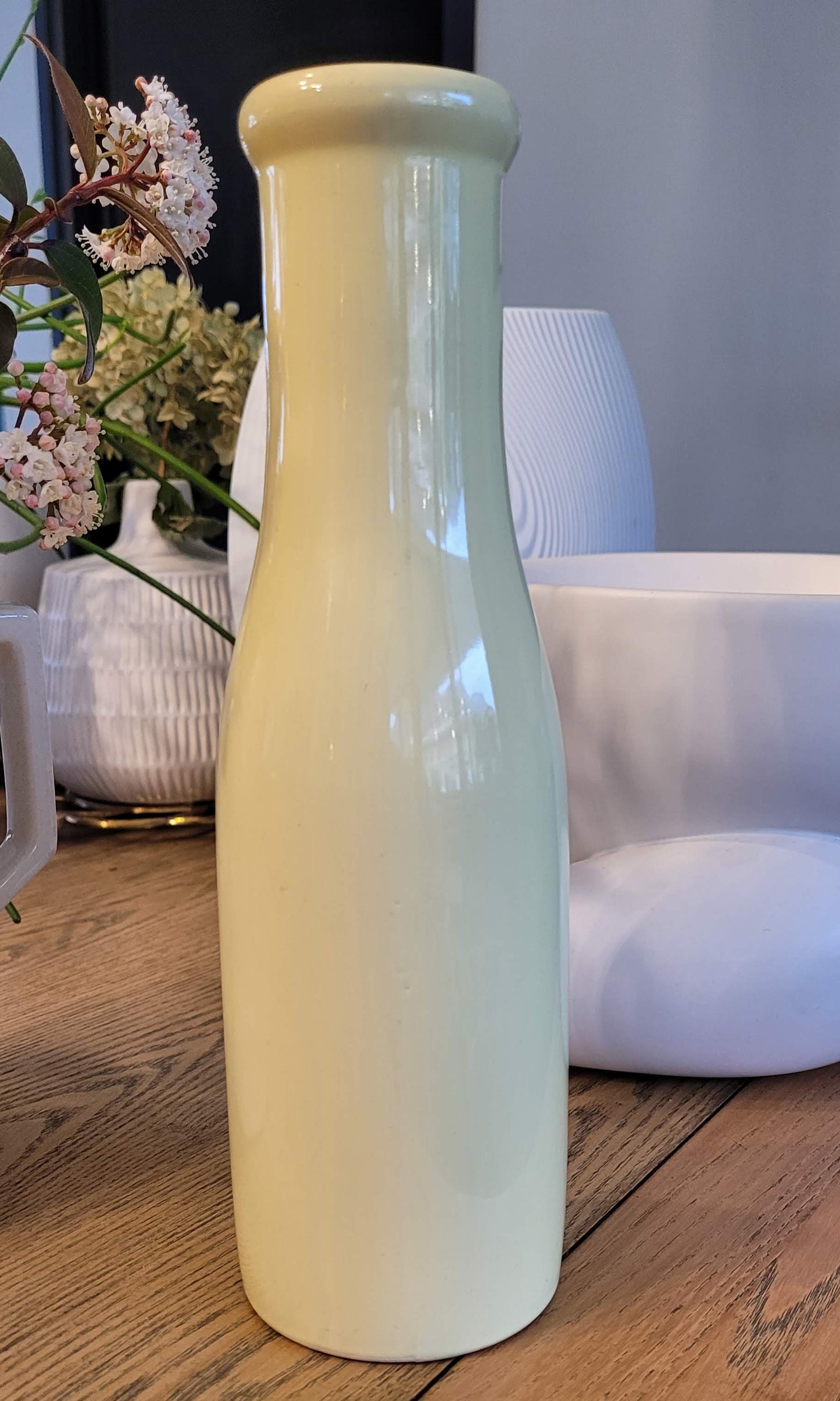 Vase bouteille en céramique jaune - Ref 8