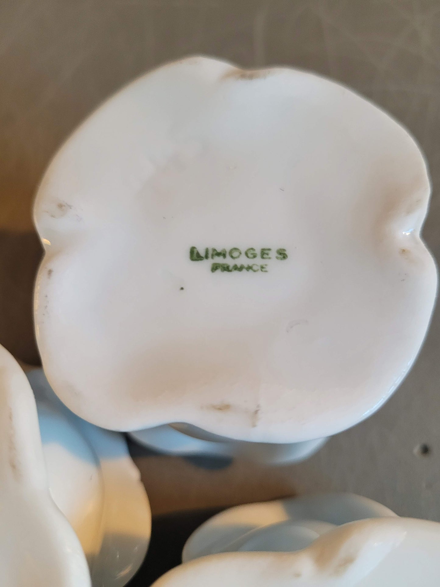 Trio de bougeoirs en porcelaine de Limoges - ref 213