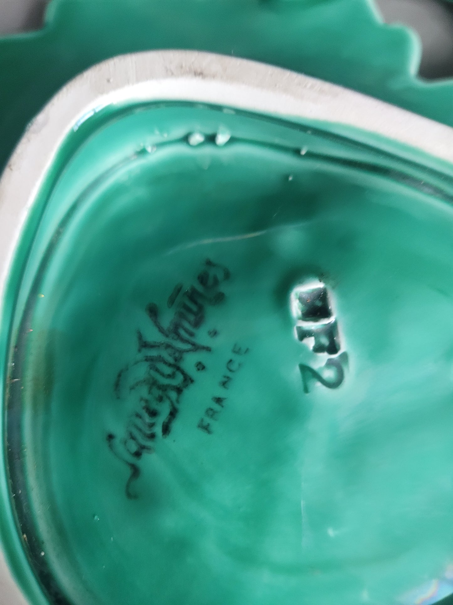 Plat feuille de vigne vert Sarreguemines- Ref 230