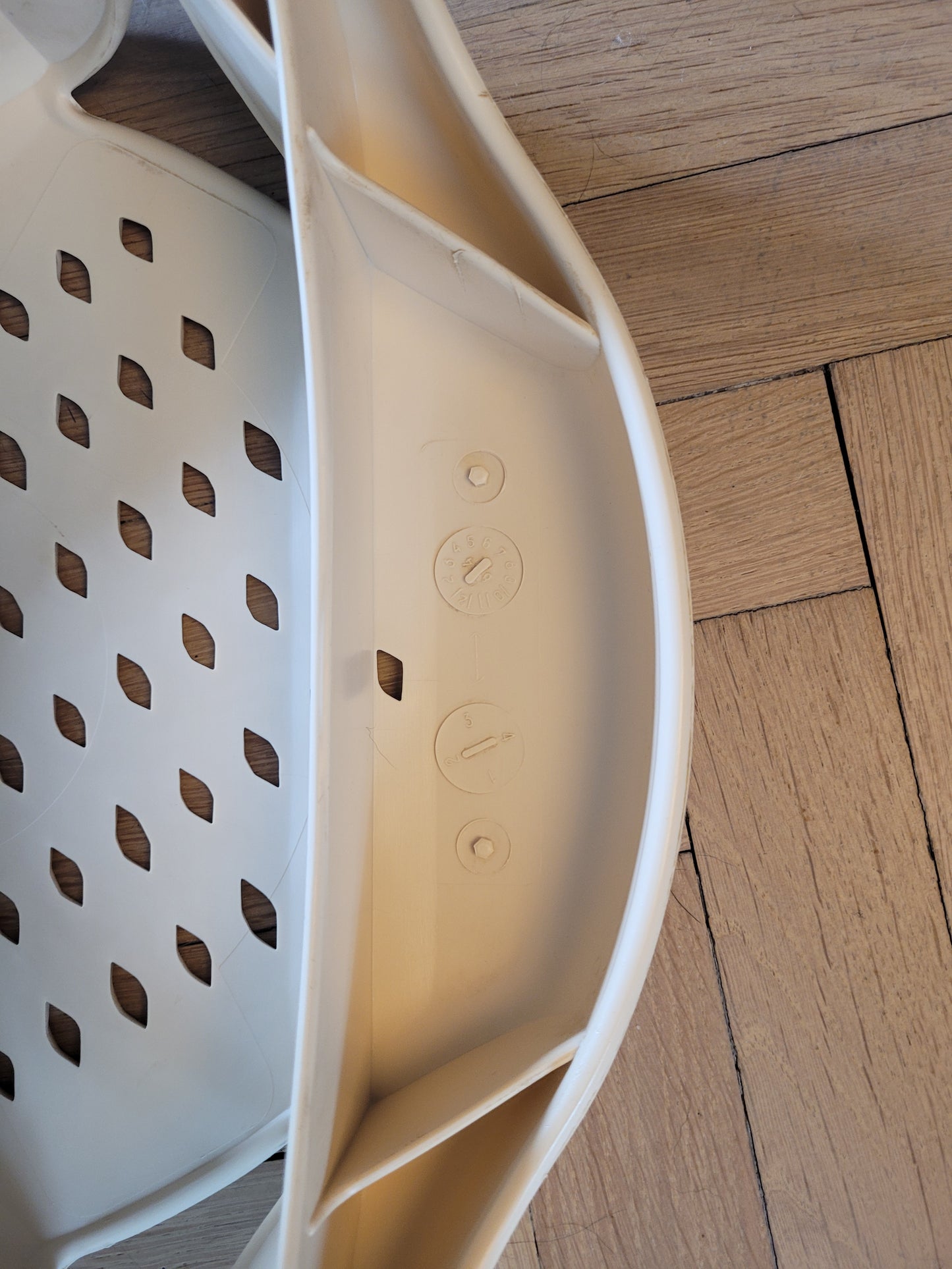 Tabouret tripode Stamp Henry Massonet - Ref 254