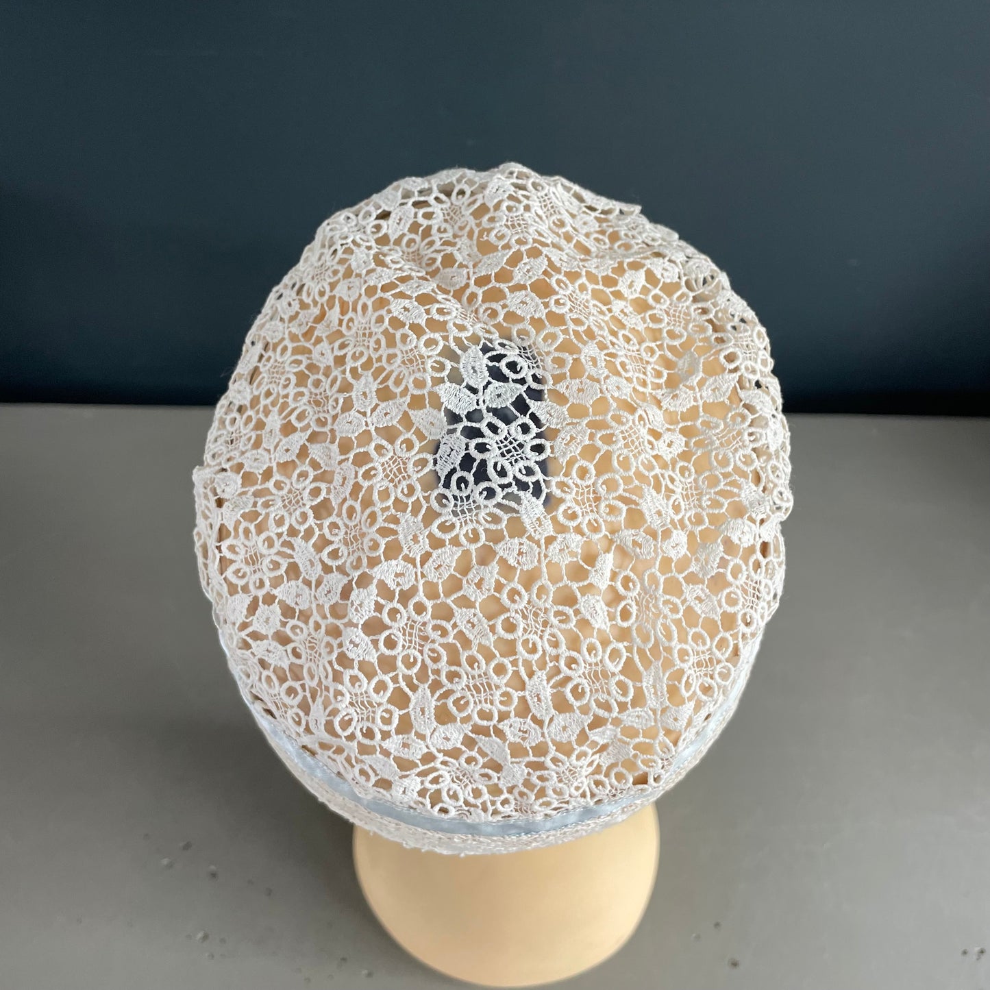 Bonnet de bébé ancien en dentelle - Ref 1159