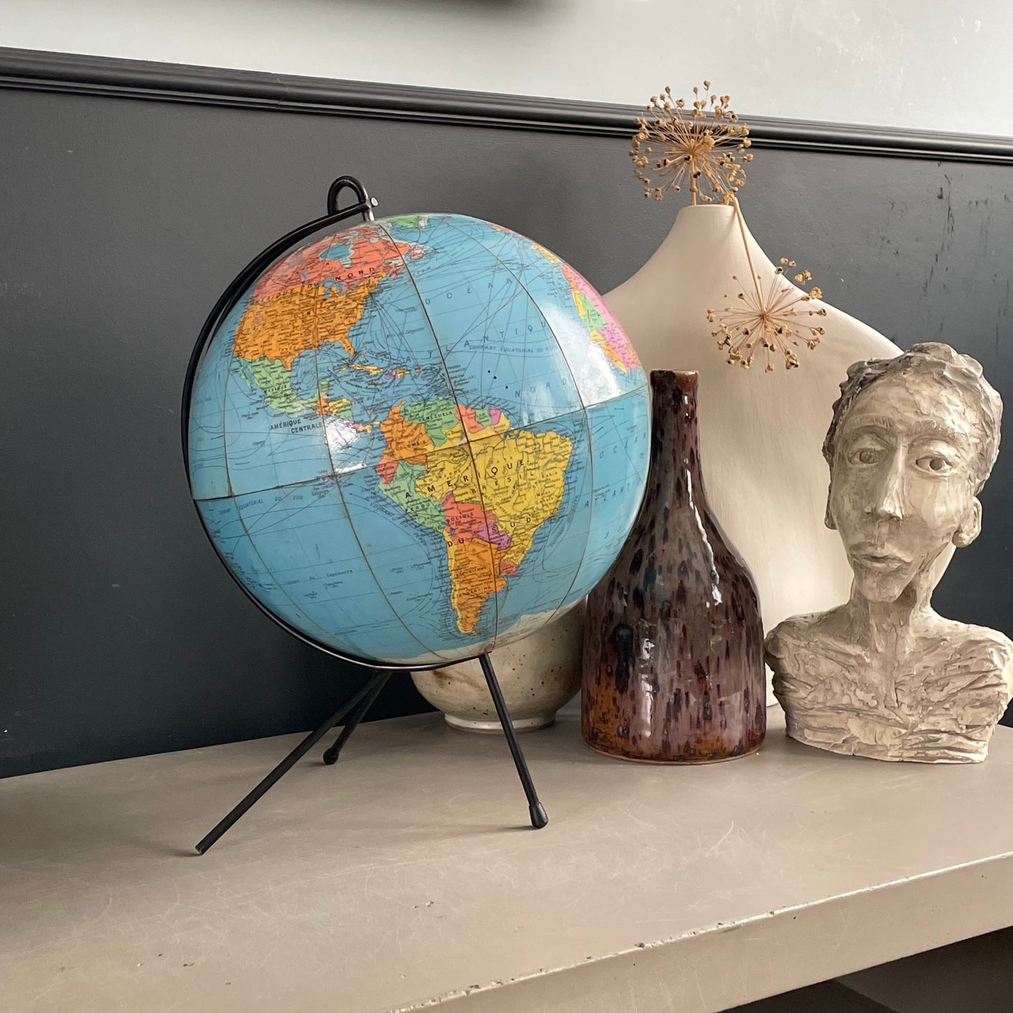 Globe terrestre vintage Girard et Barrère - Années 50-60 - piètement string - Ref 1153