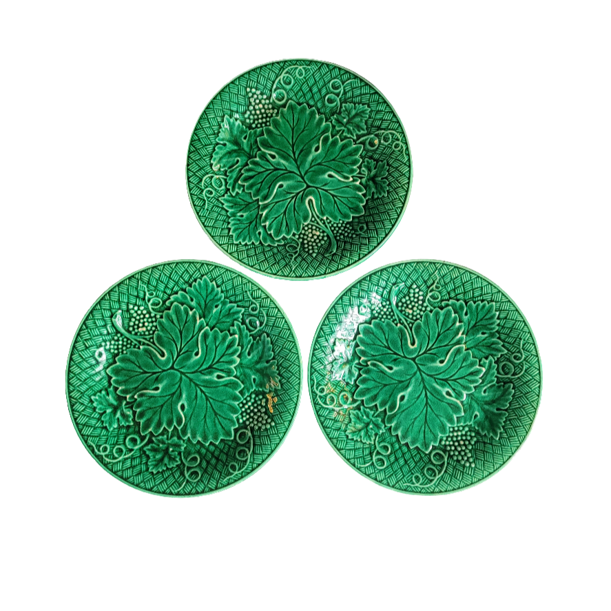 3 assiettes en barbotine verte - Ref 153