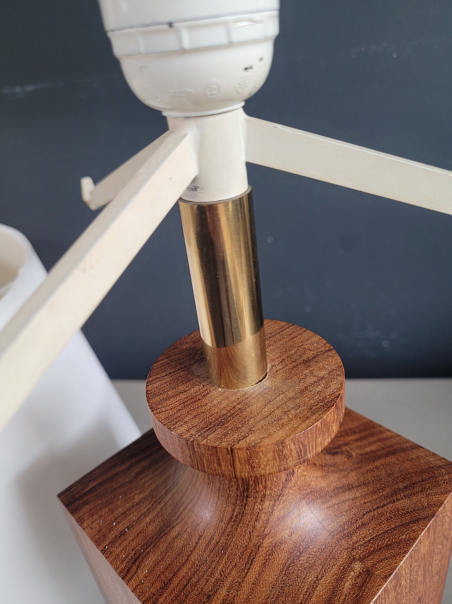 Lampe à poser en teck - Ref 618