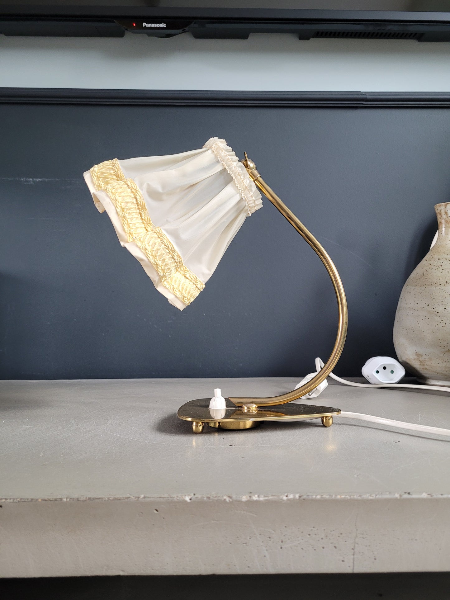 Lampe à poser avec interrupteur sur la base - Ref 283