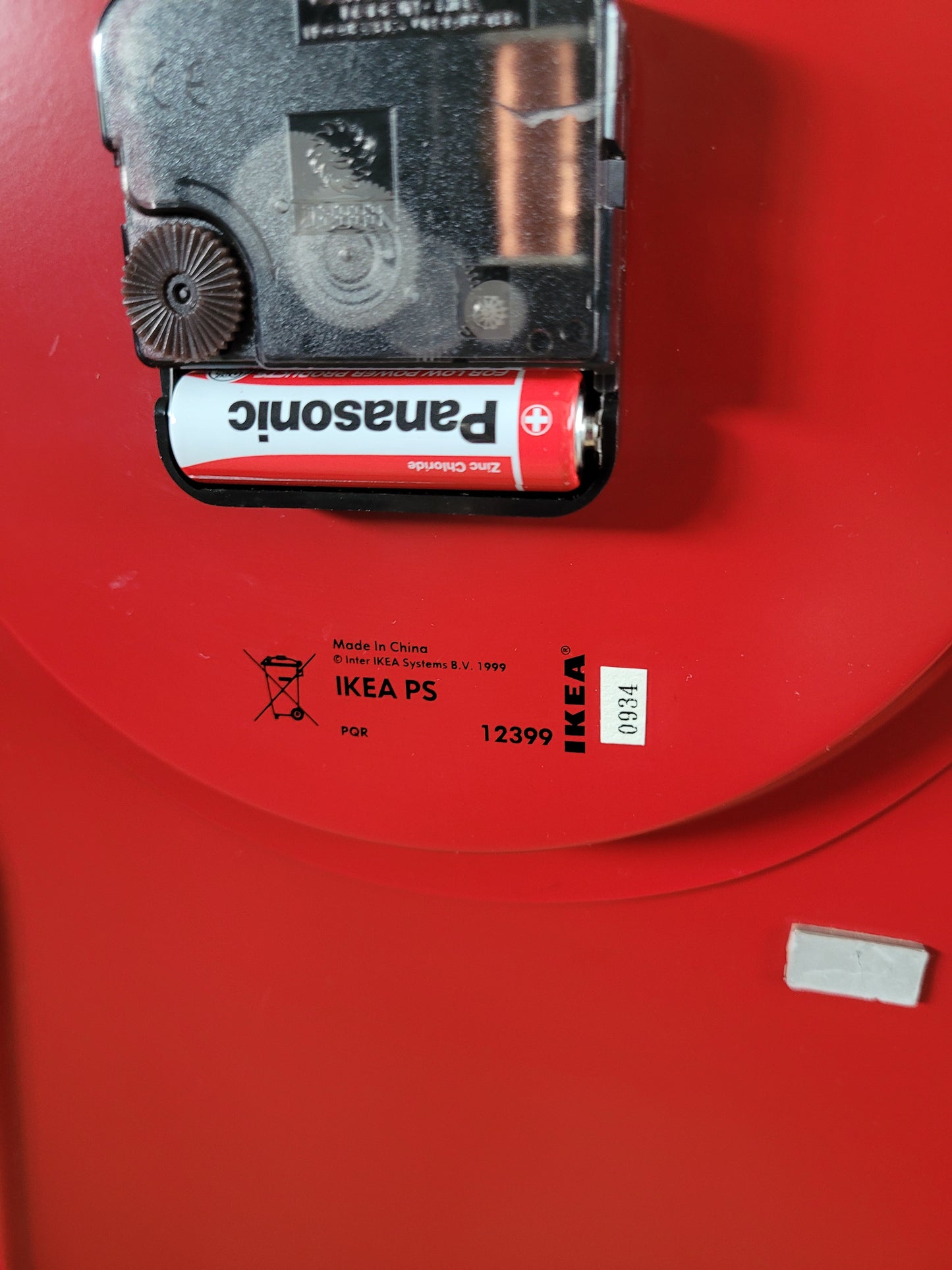 Horloge Ikea vintage rouge, design Thomas Eriksson - Grand modèle- Ref 373