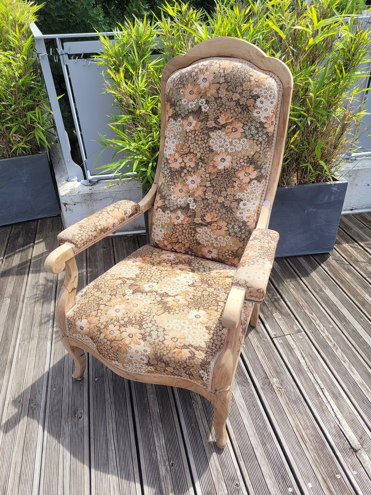 Fauteuil Voltaire ancien rénové- Ref 467