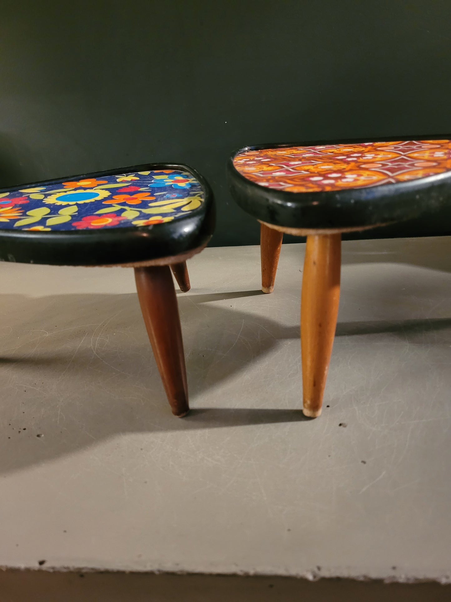 Paire de porte-plantes vintages à motifs - Ref 574