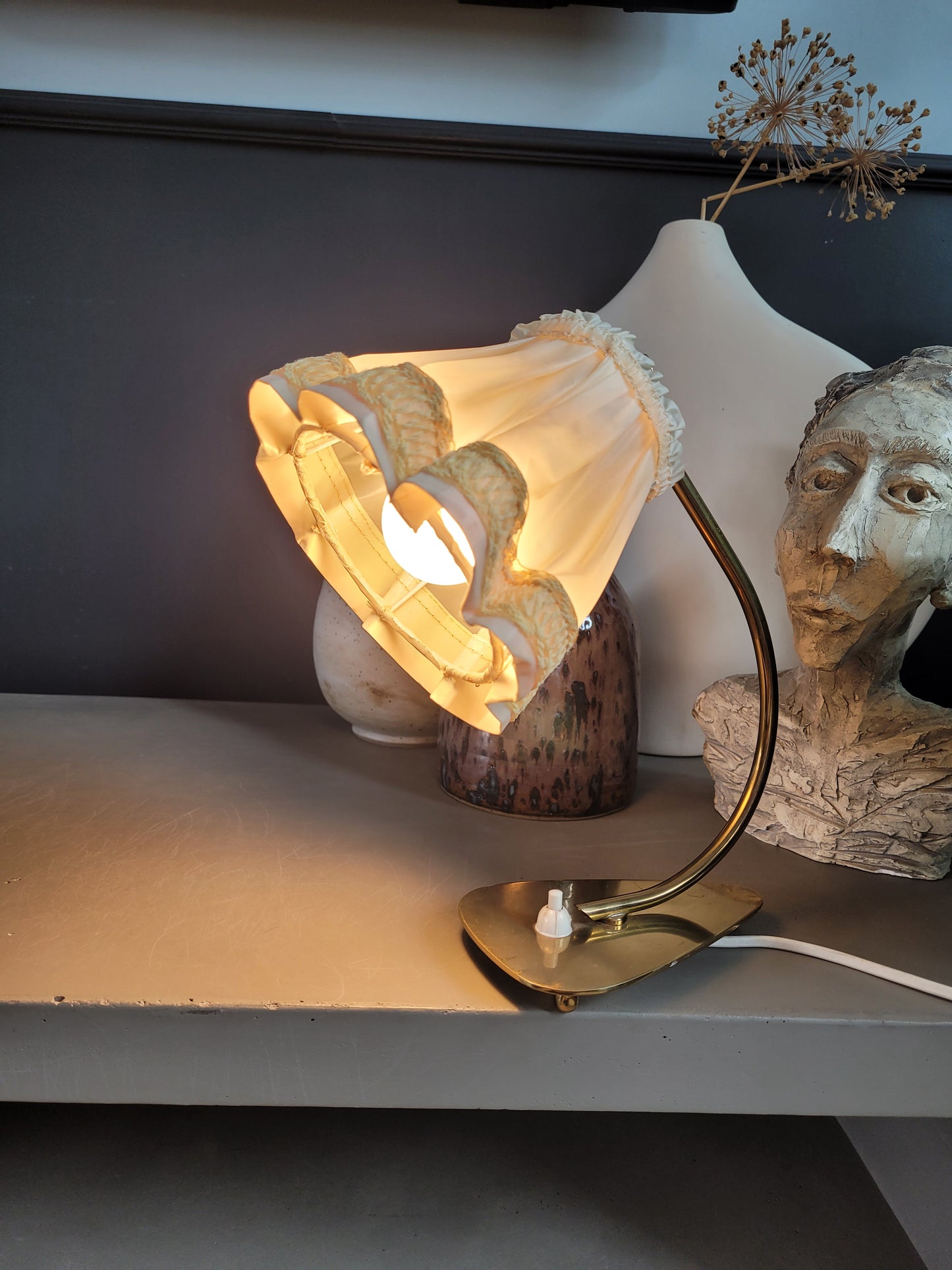 Lampe à poser avec interrupteur sur la base - Ref 283