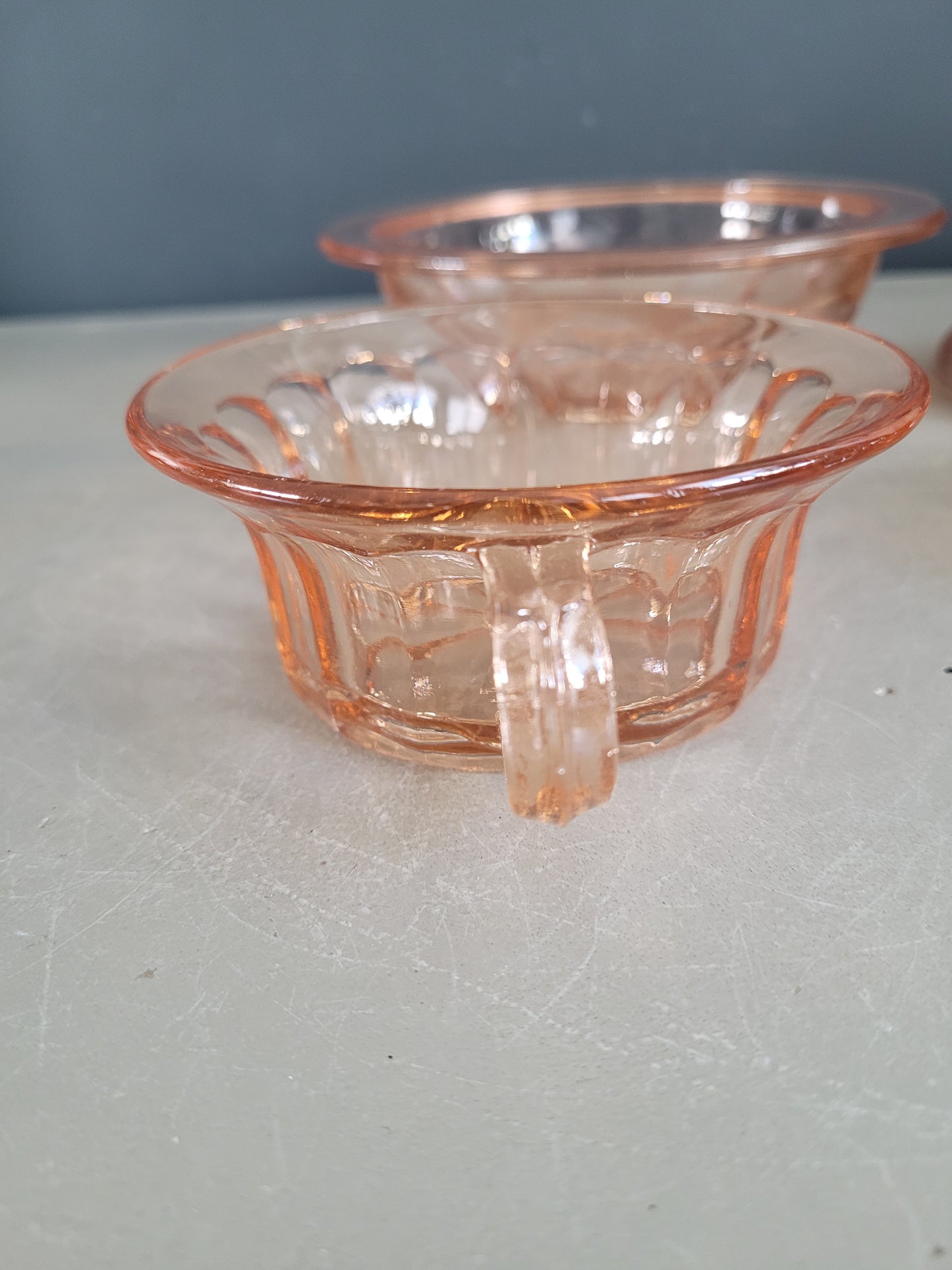 Ensemble 2 tasses + sucrier en verre rose - Ref 522