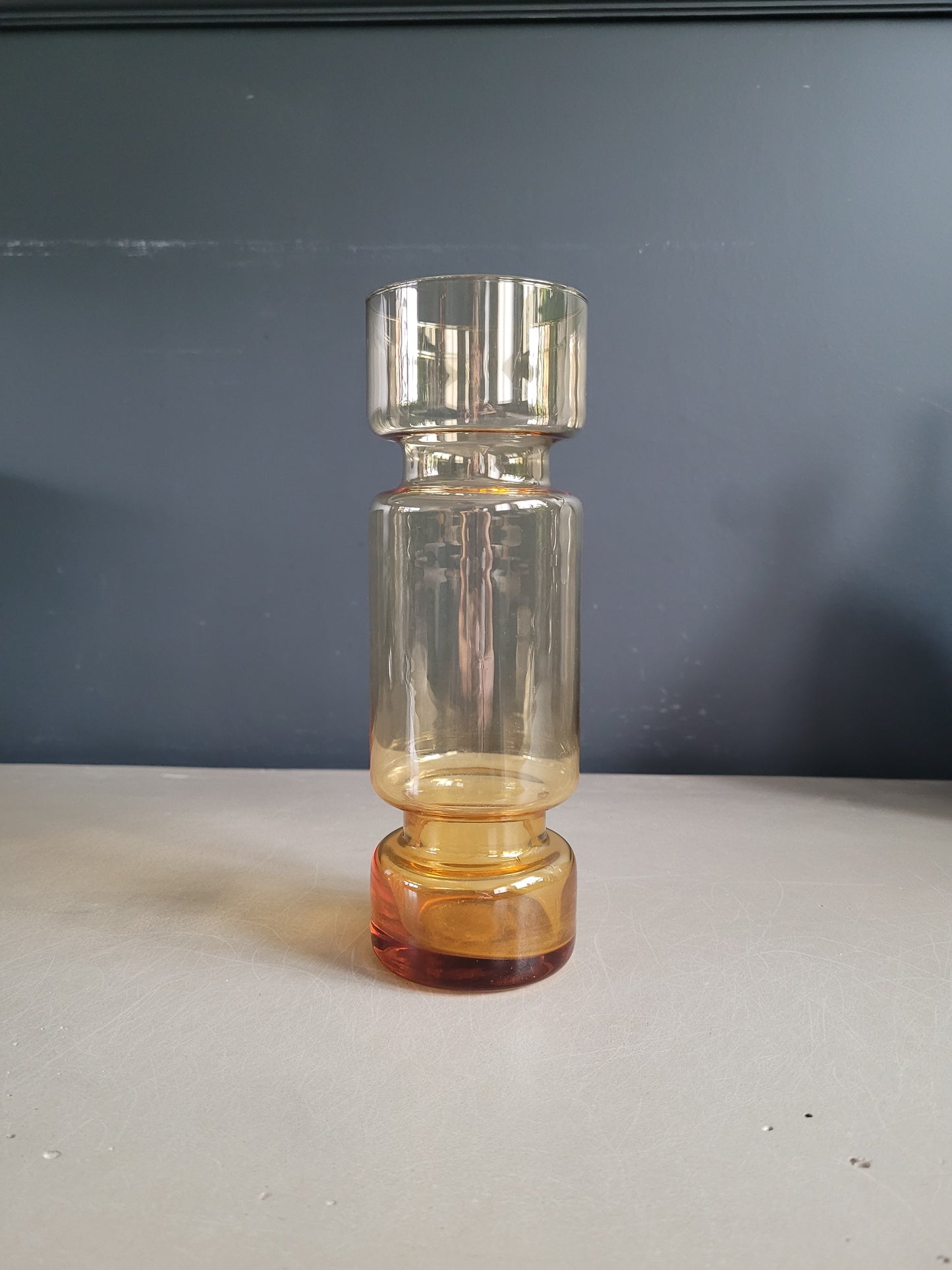 Vase cylindre en verre teinté ambré - Ref 381