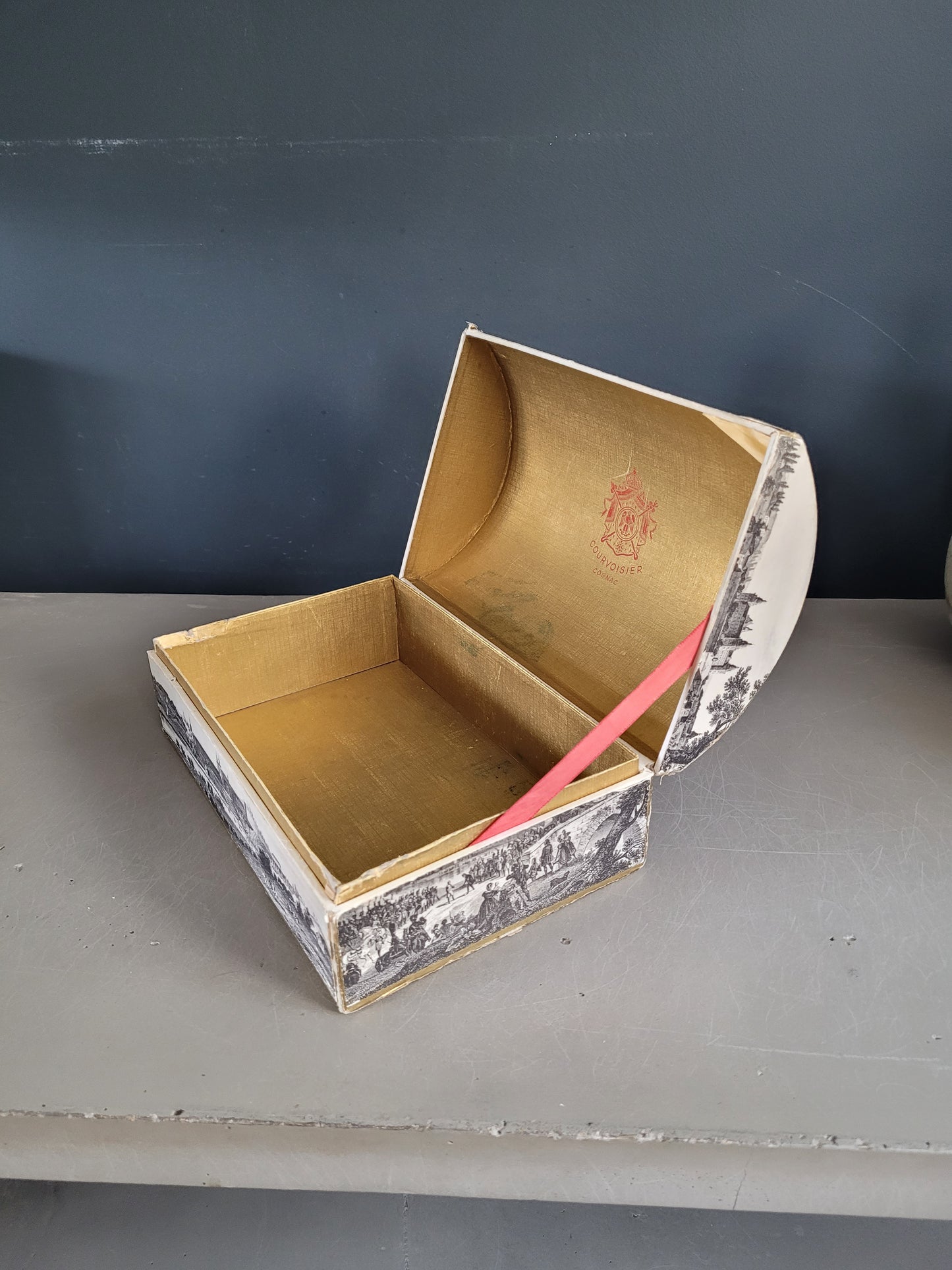 Boîte en carton tapissée - Coffret à Cognac Courvoisier - Ref 507