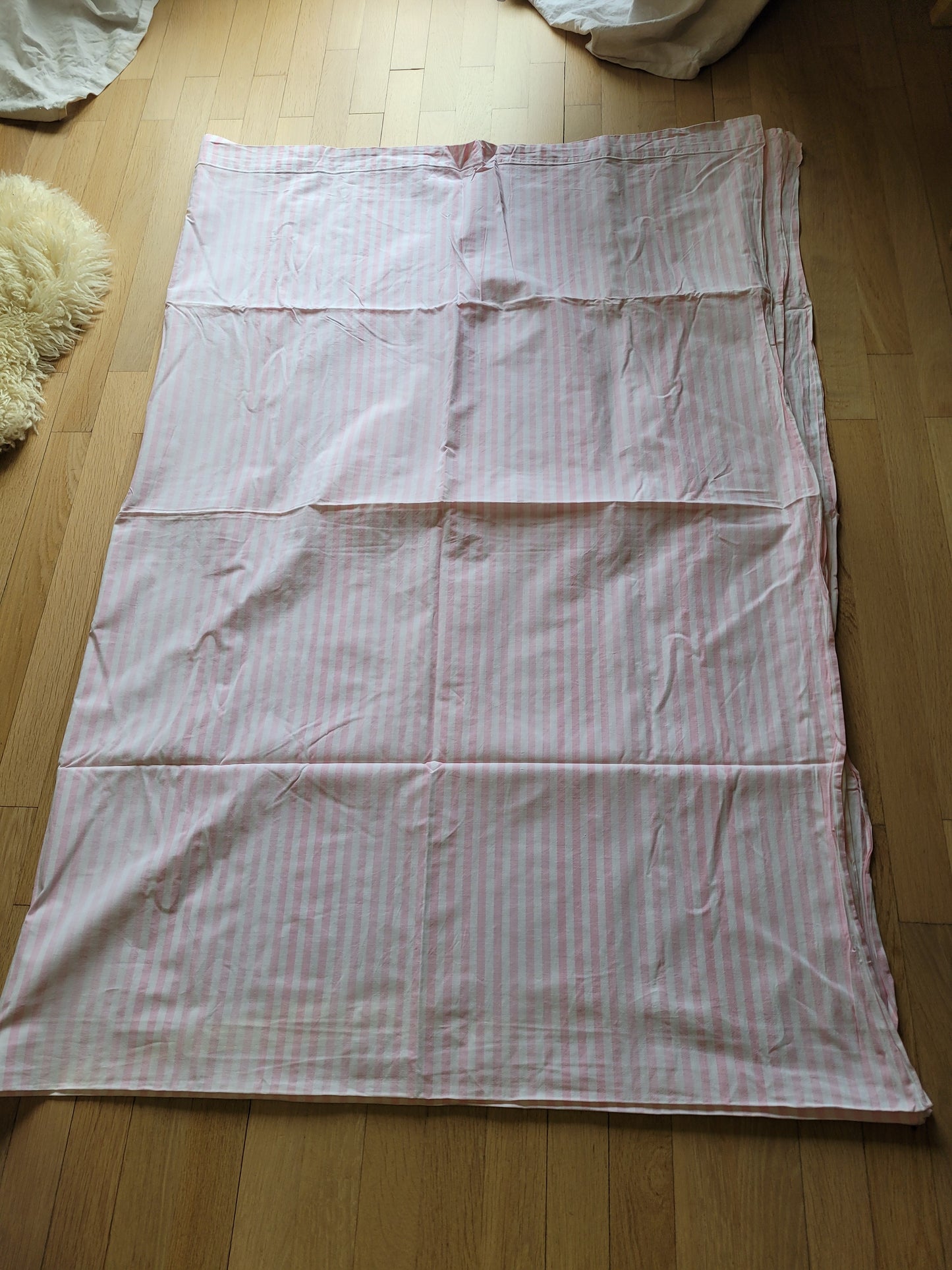 Drap ancien, pièce de tissu, 260x170cm, rayures rose et blanc - Ref 707