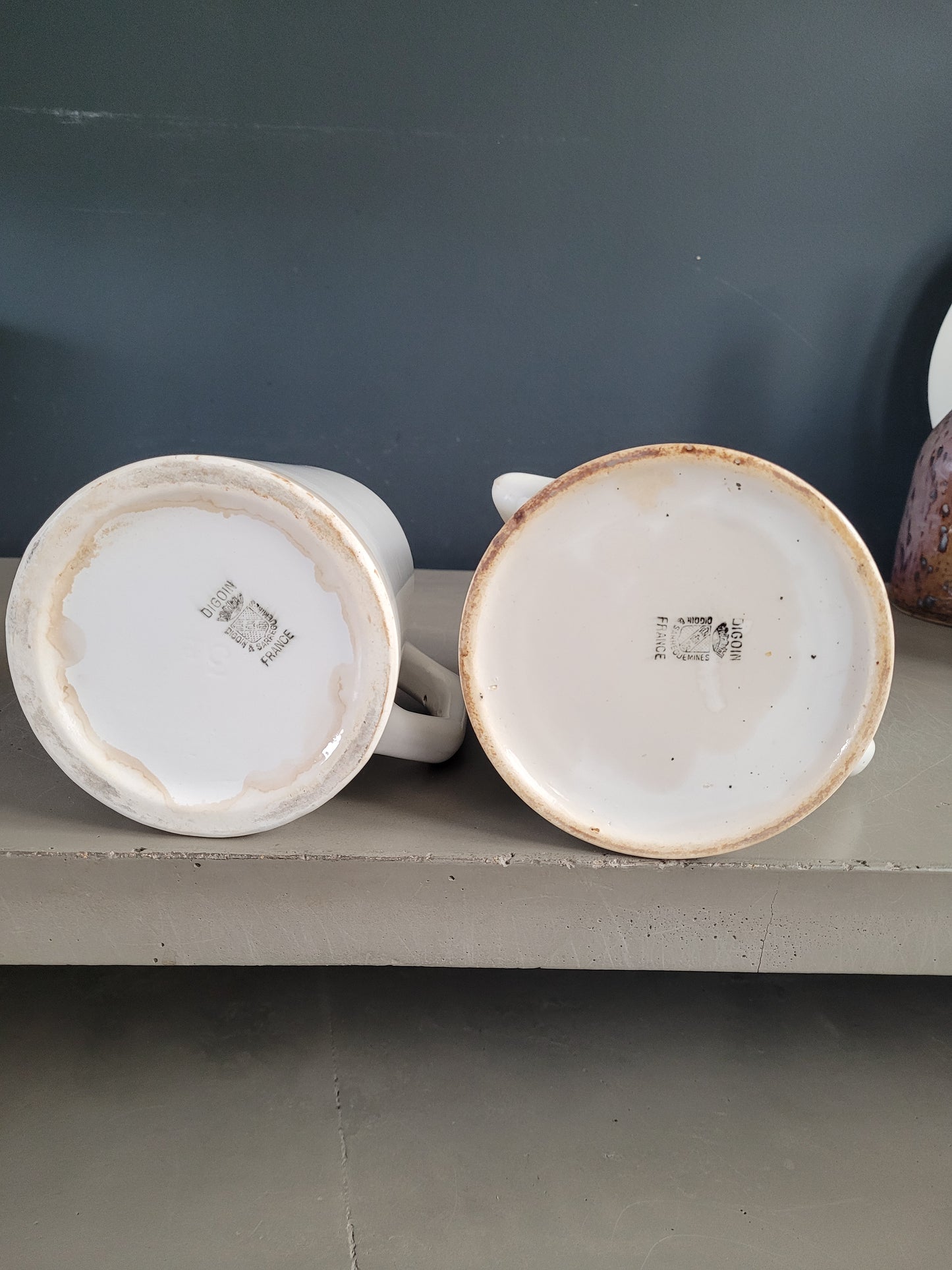 Paire de pichets en porcelaine de Digoin - Ref 327