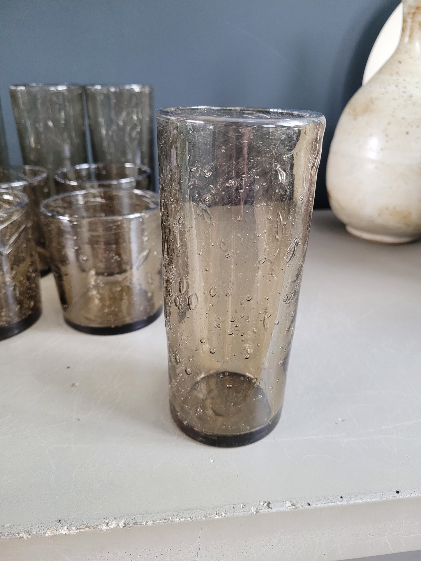 Serie de 10 verres en verre bullé fumé - Ref 499