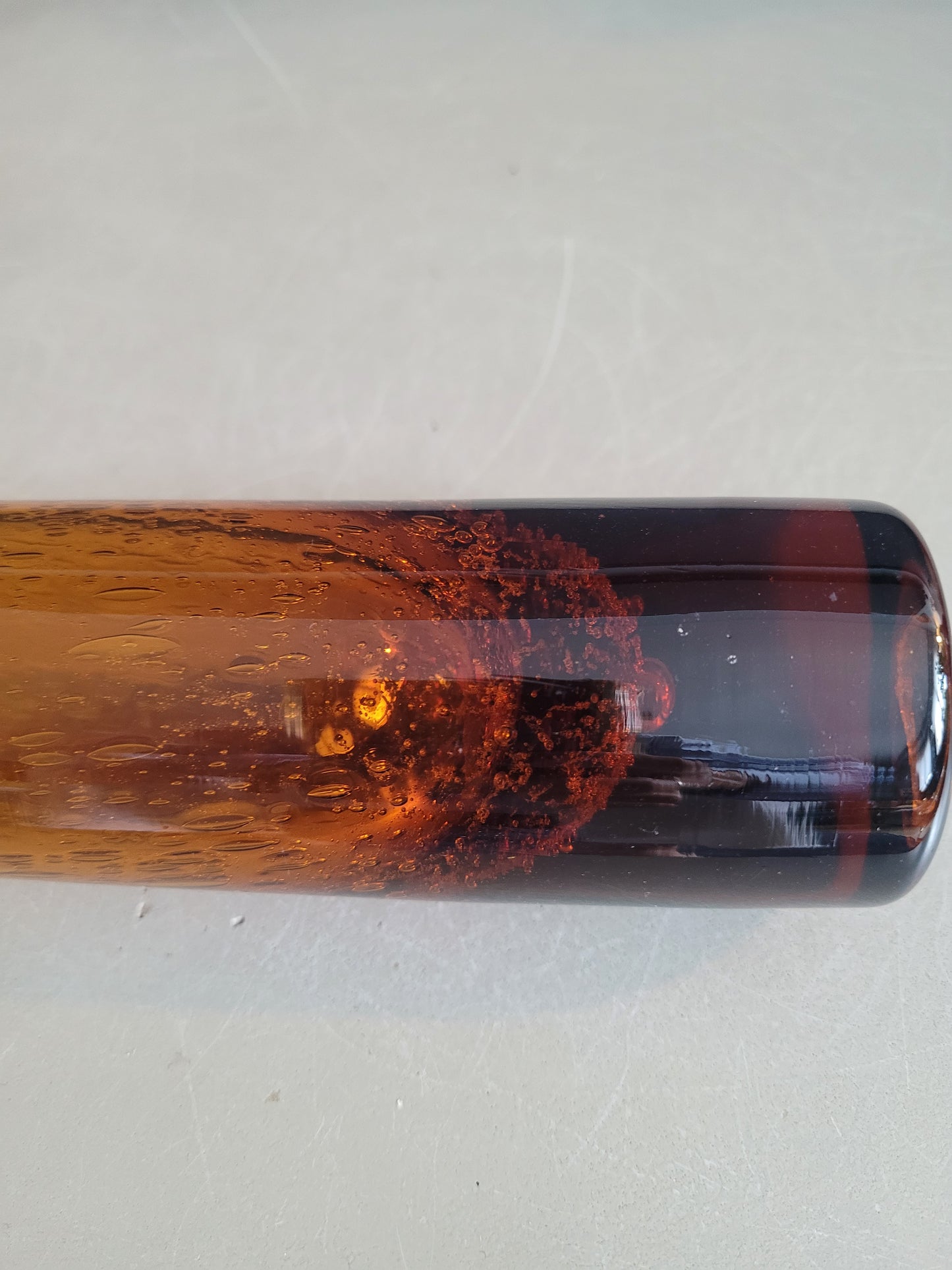 Vase en verre bullé ambré - Ref 540