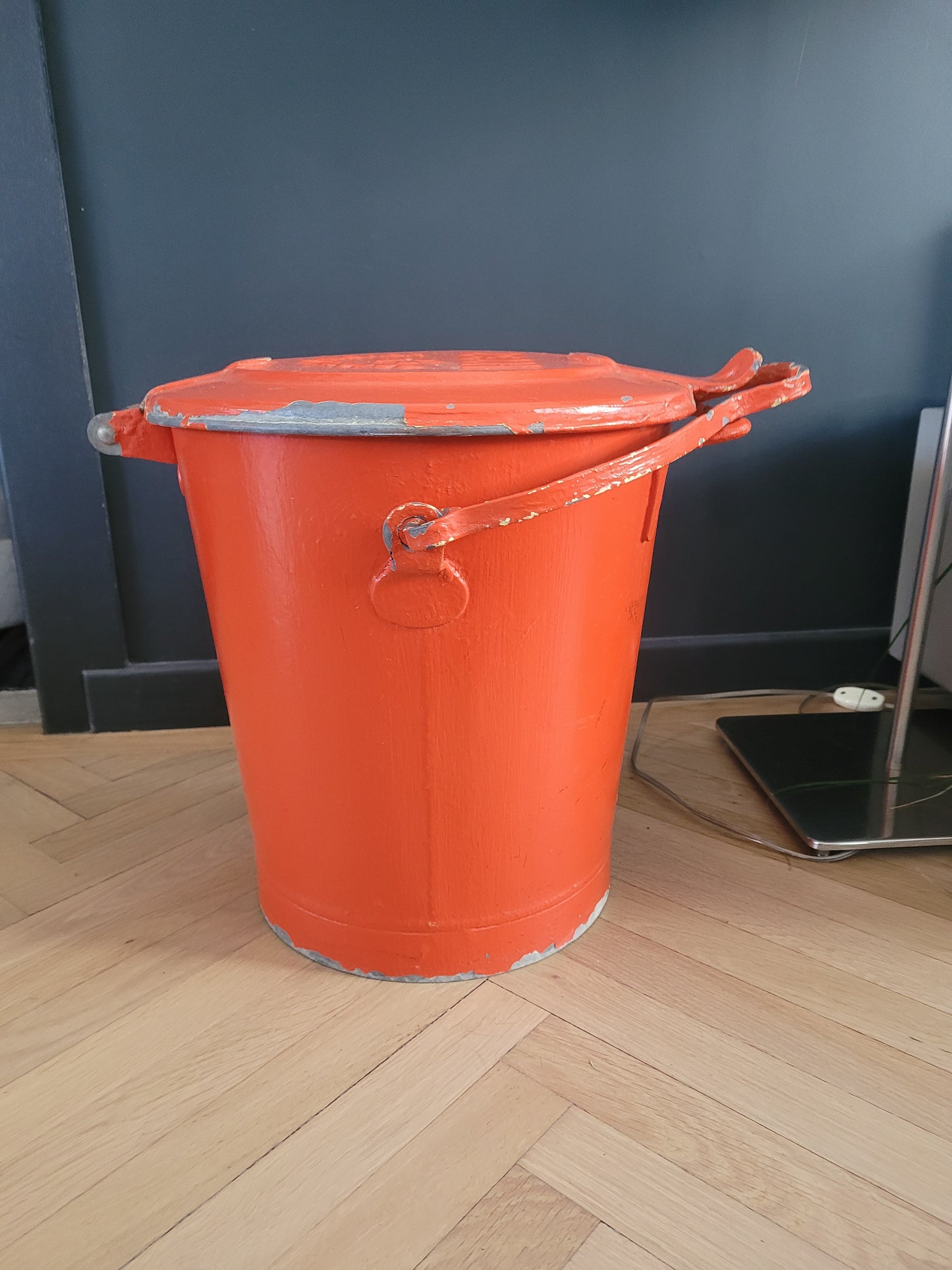 Poubelle métallique Patent Ochsner 1950 - Ref 553