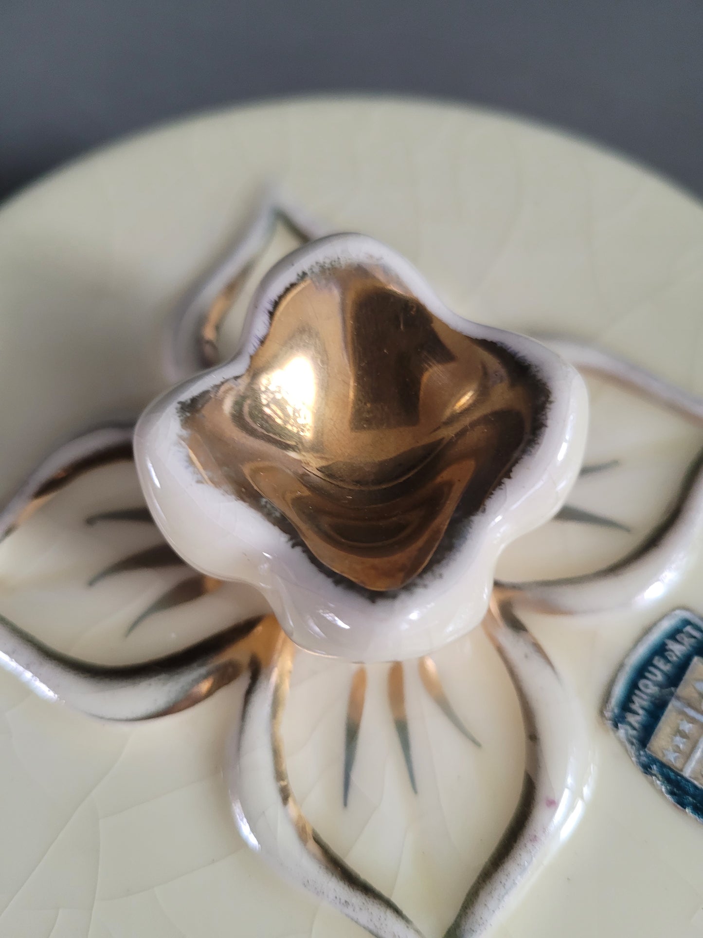 Bonbonnière en céramique d'art de Viroflay - Ref 544