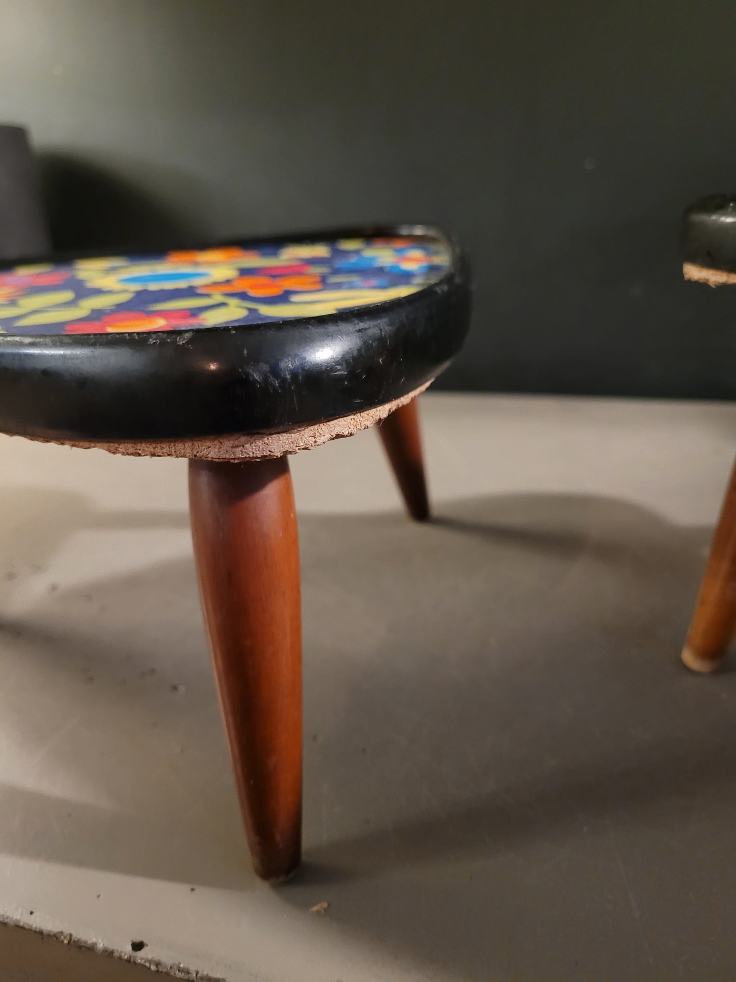 Paire de porte-plantes vintages à motifs - Ref 574