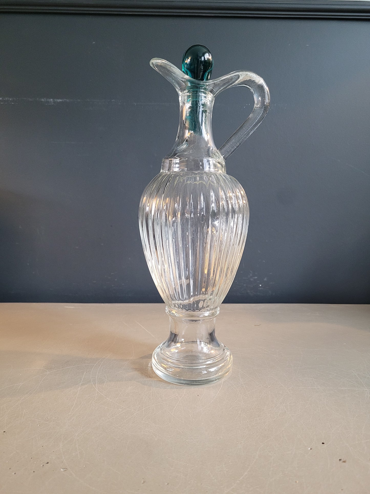 Aiguière en verre moulé - Ref 579
