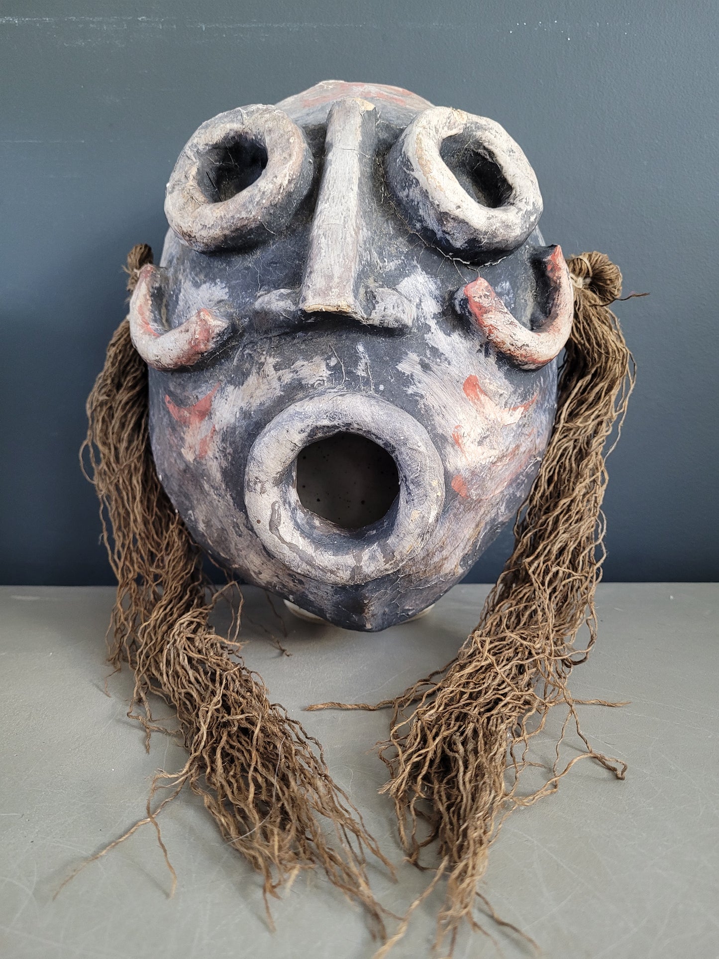 Masque tribal en papier maché- Ref 565