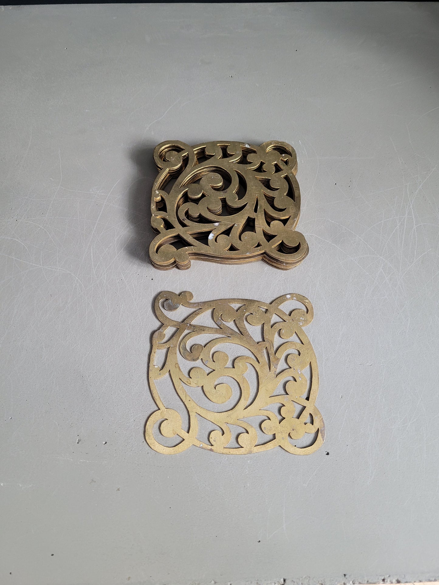 Lot de 12 sous-verres en laiton - Ref 369