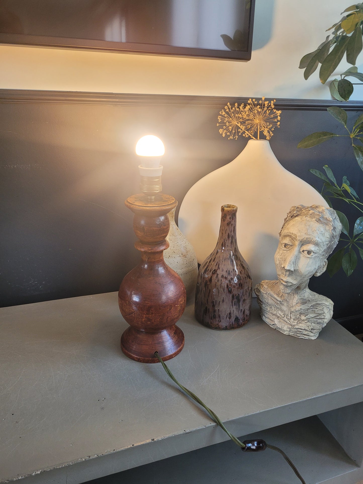 Pied de lampe en bois tourné - Ref 1028