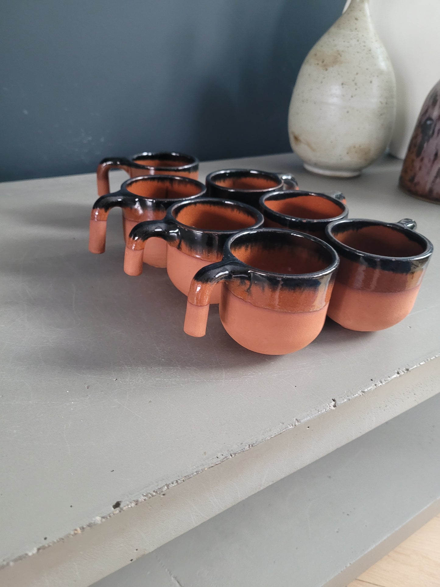 Lot de 7 tasses à café en terre cuite émaillée- Ref 520