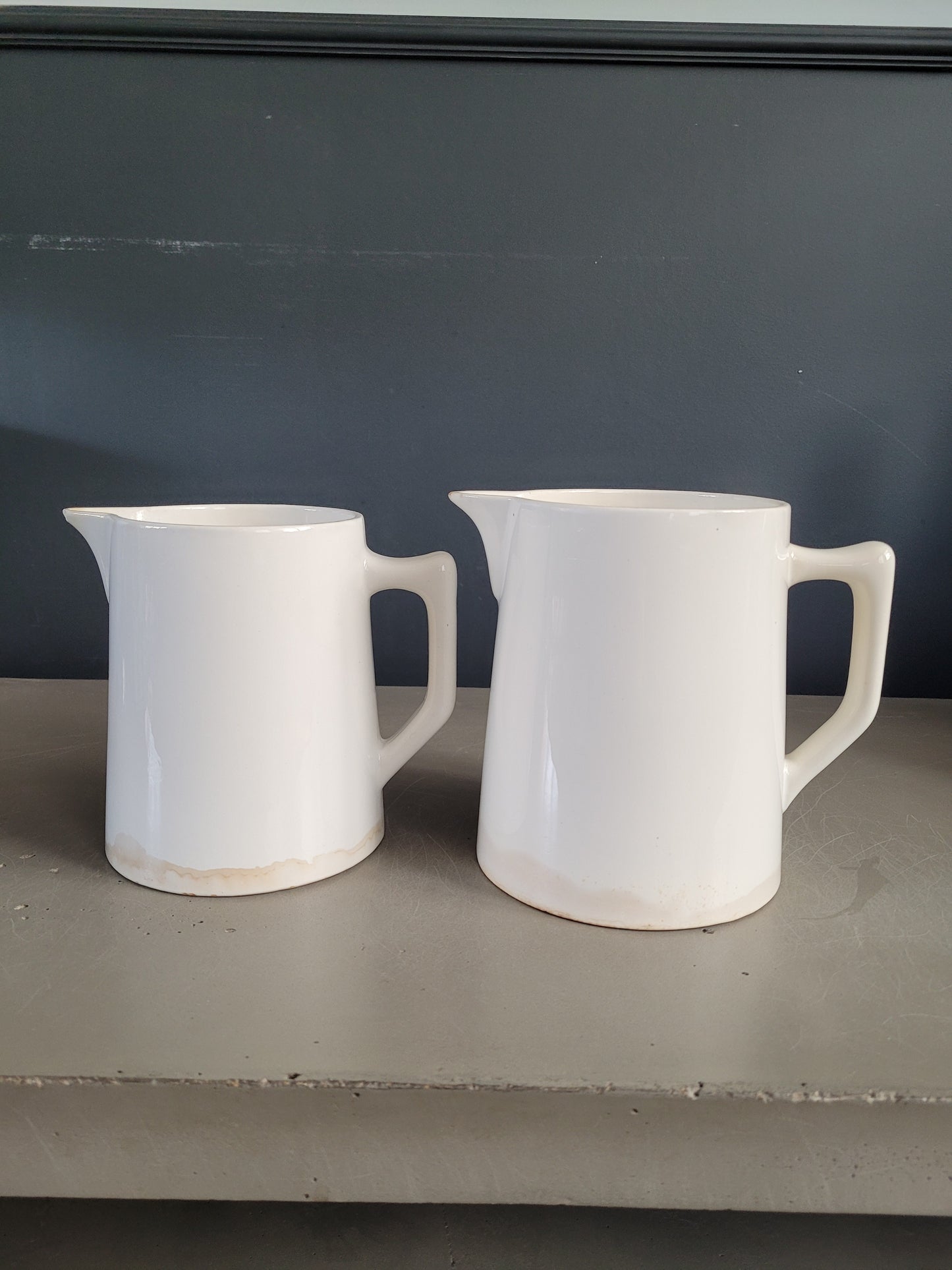 Paire de pichets en porcelaine de Digoin - Ref 327