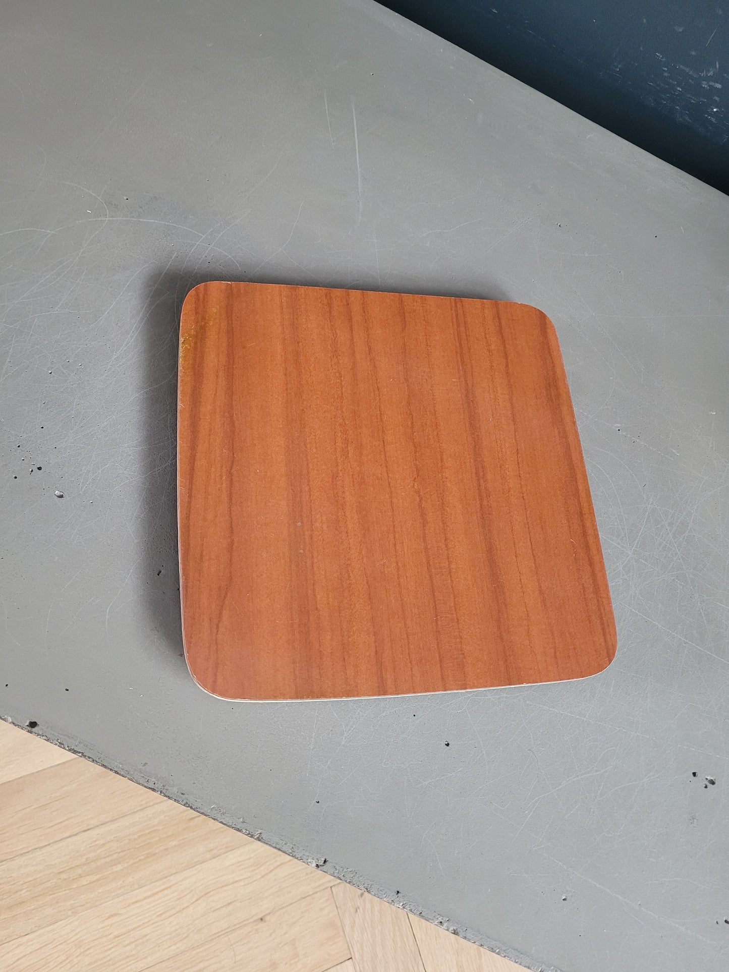 Dessous de plat en formica - Ref 623