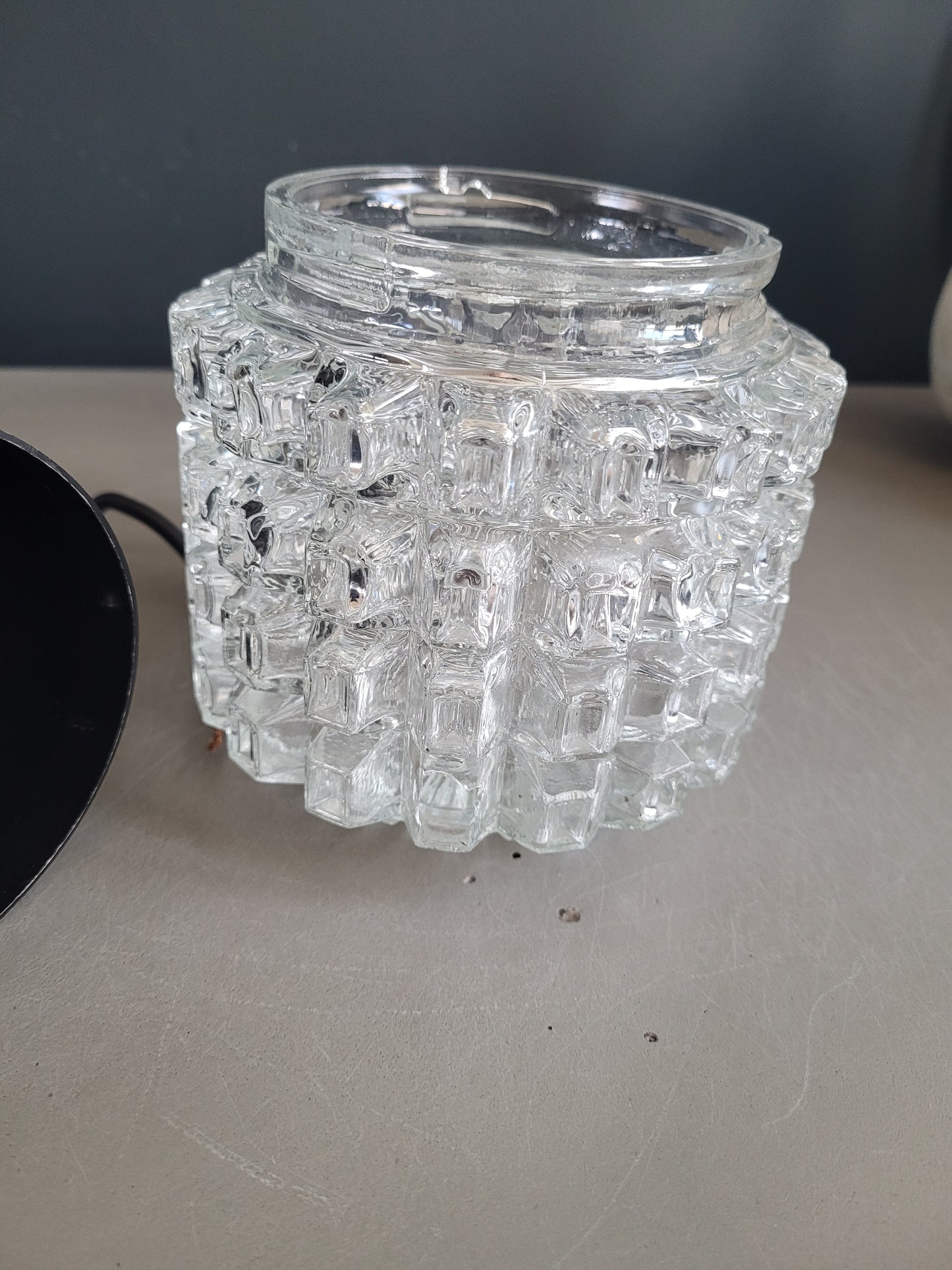 Suspension vintage globe en verre moulé- Ref 305