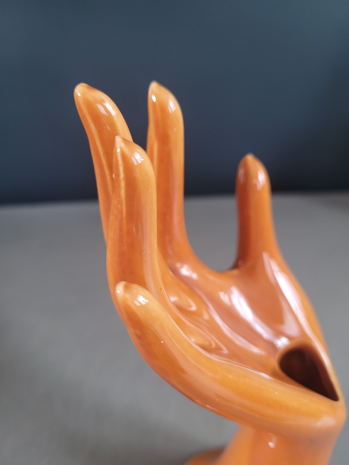 Baguier main soliflore en porcelaine couleur terracota - Ref 271