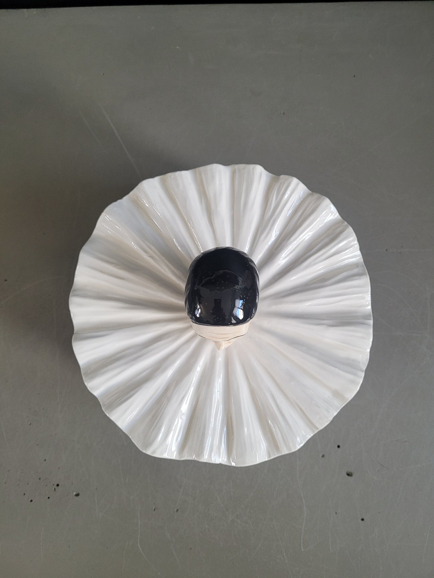 Bonbonnière Pierrot ancienne en porcelaine- Ref 606