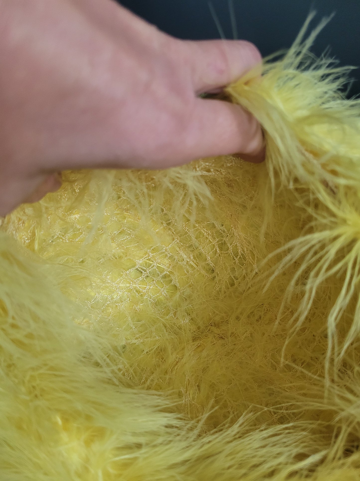 Chapeau / bonnet / perruque en plumes véritables - Ref 554