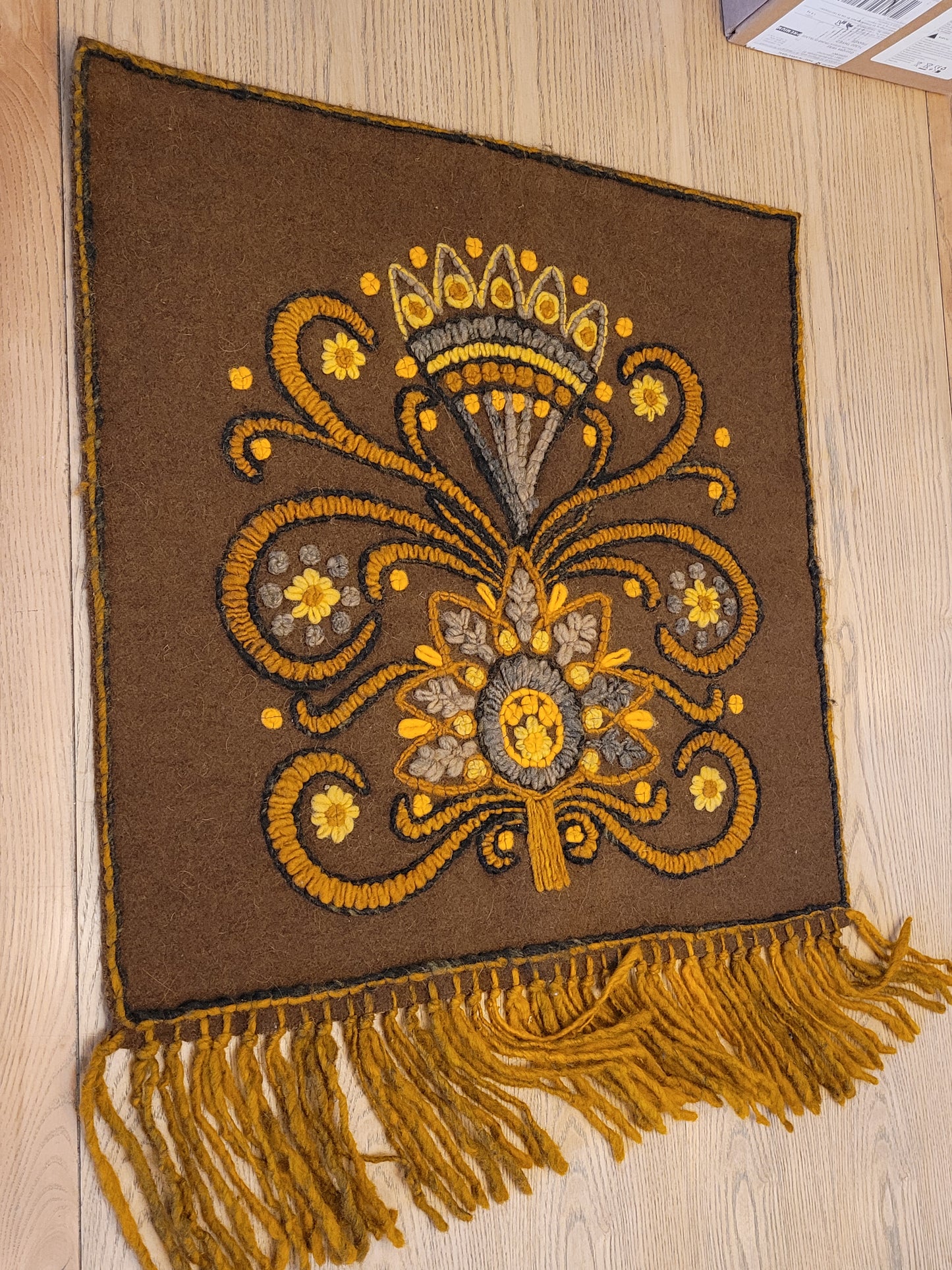 Tenture murale 70's en laine - Ref 591