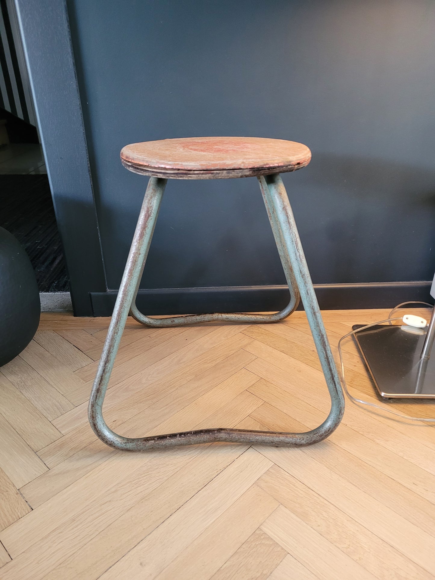 Tabouret d'atelier vintage - Ref 491