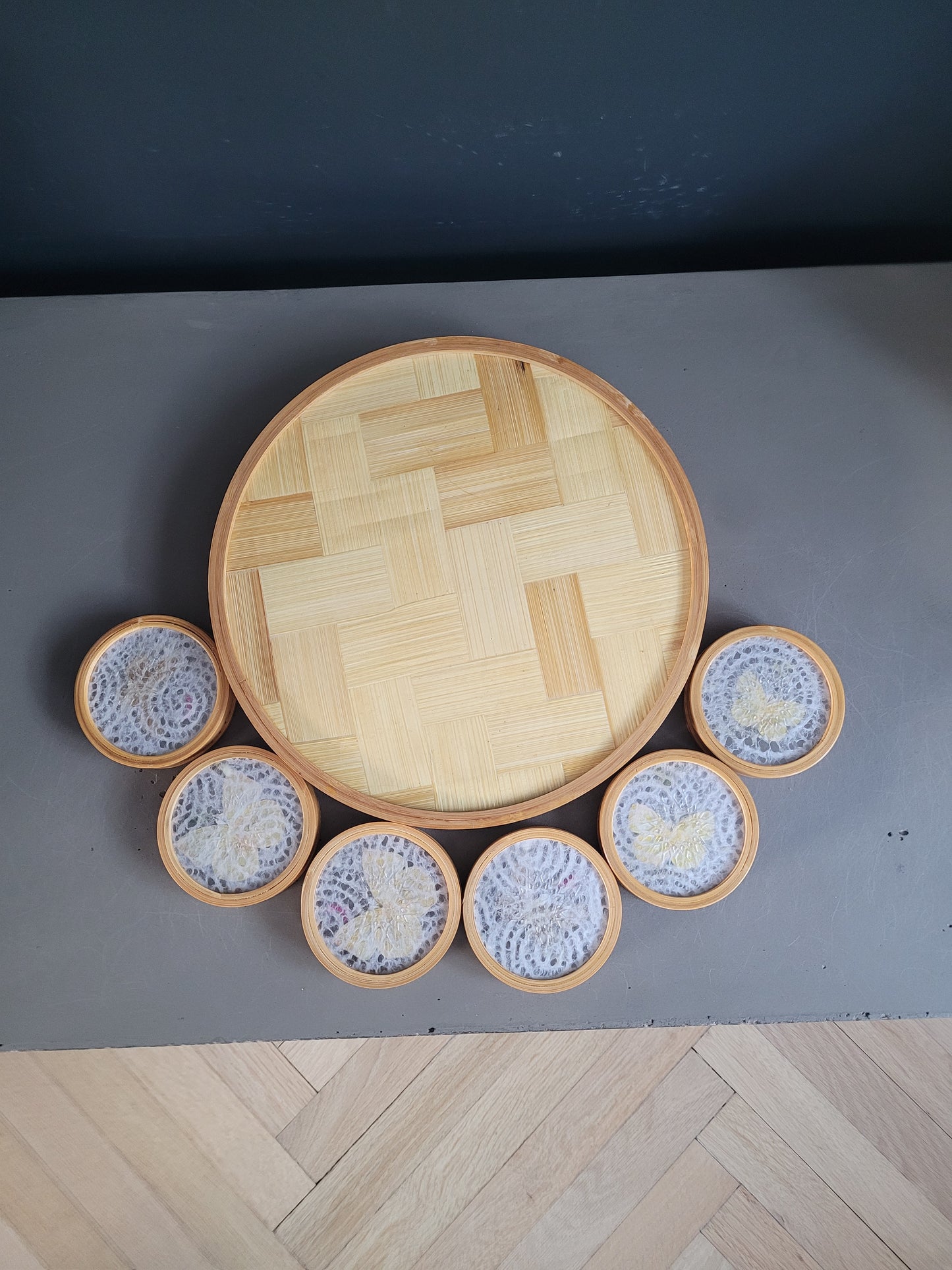 Plateau et 6 sous-verres papillons vintages en bambou - Ref 465