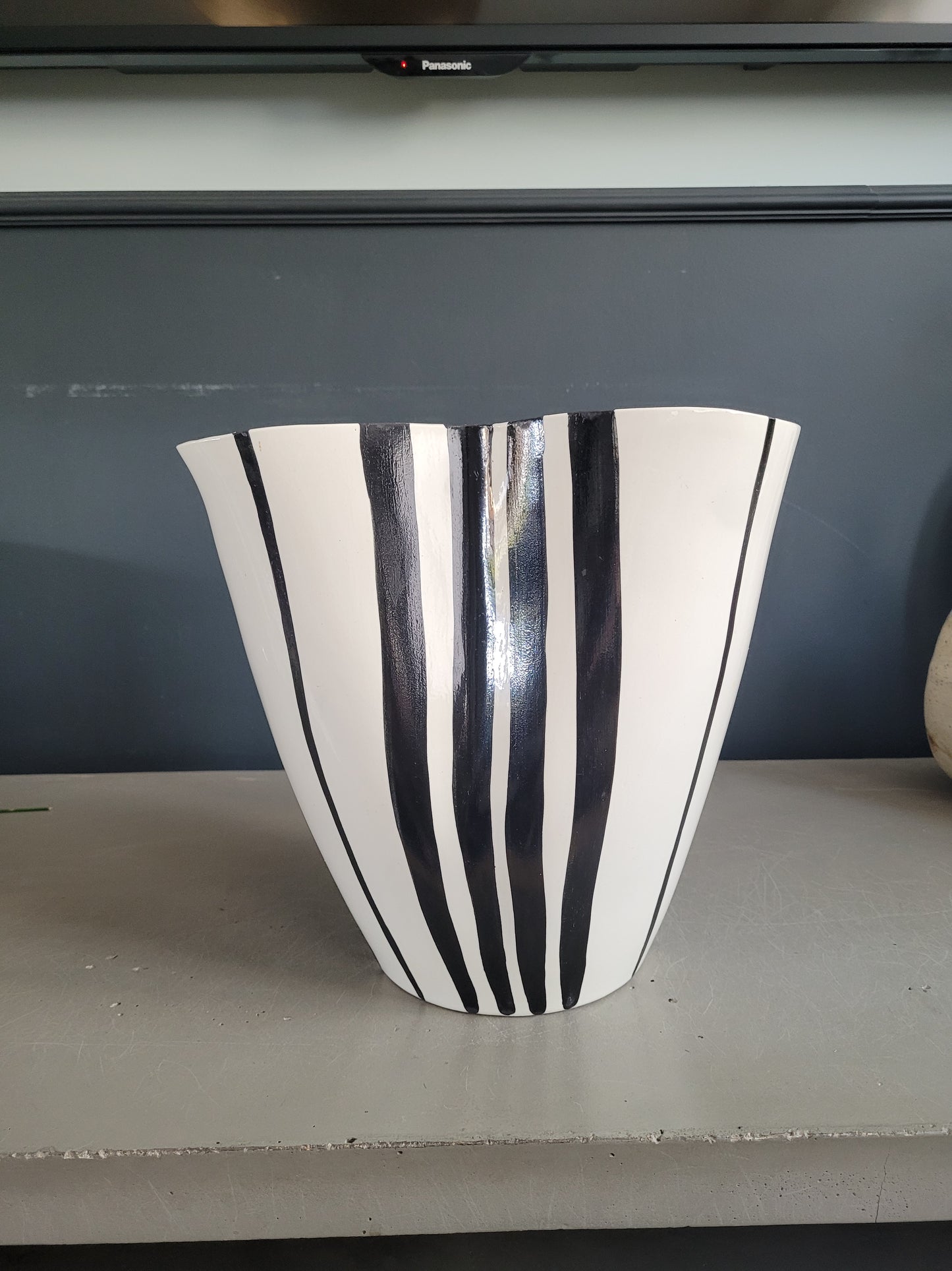 Grand vase à rayures Revernay, 1950 - Ref 437