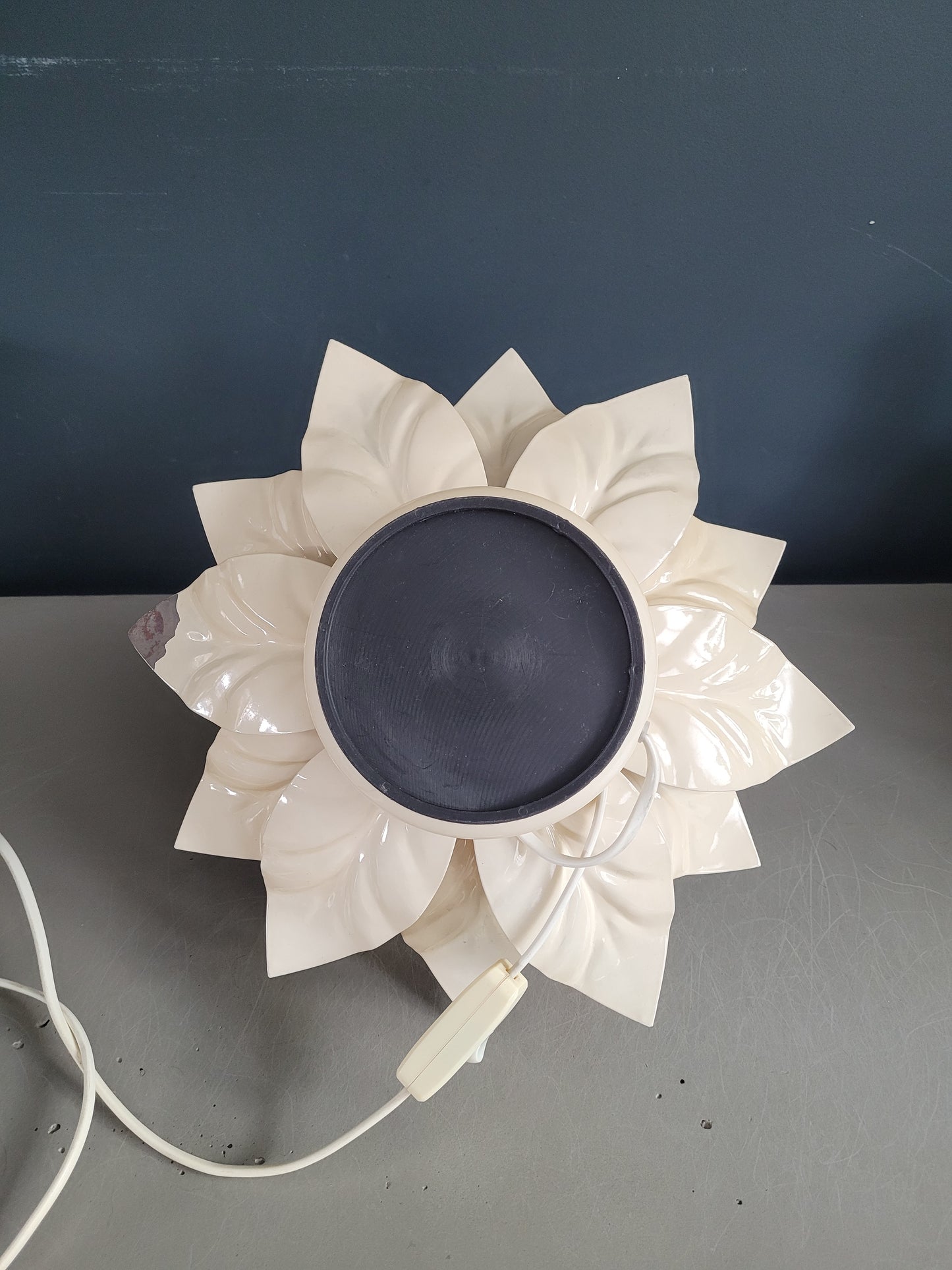 Lampe à poser fleur globe opaline - Ref 228