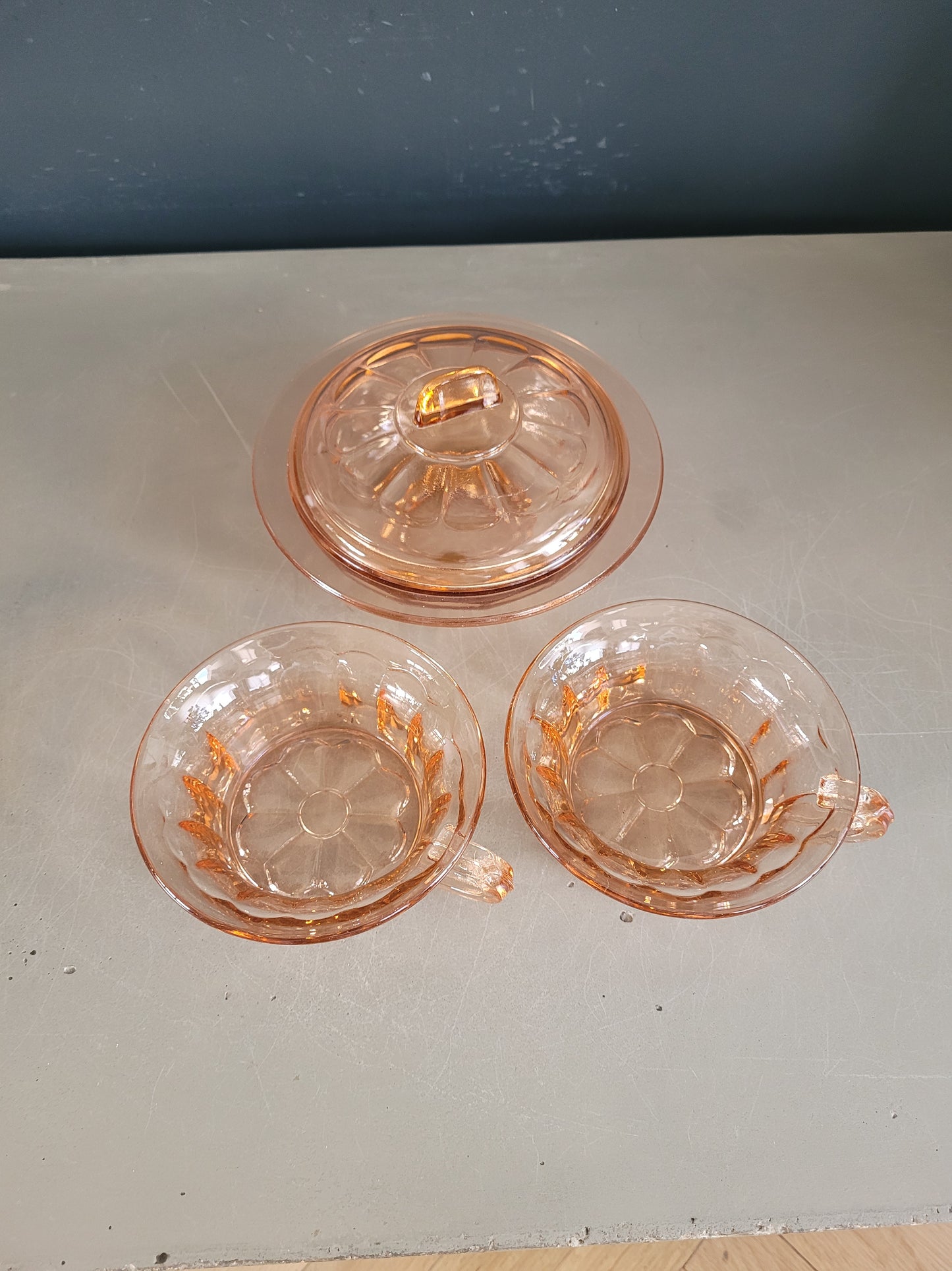 Ensemble 2 tasses + sucrier en verre rose - Ref 522