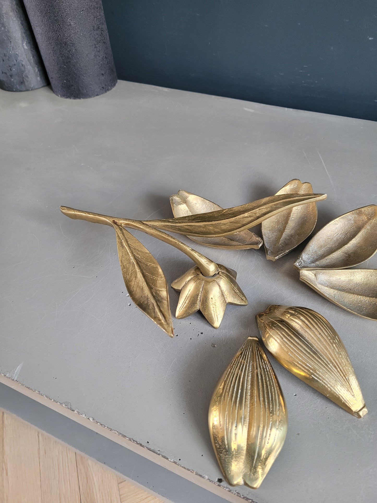 Fleur-cendriers en laiton massif - 672