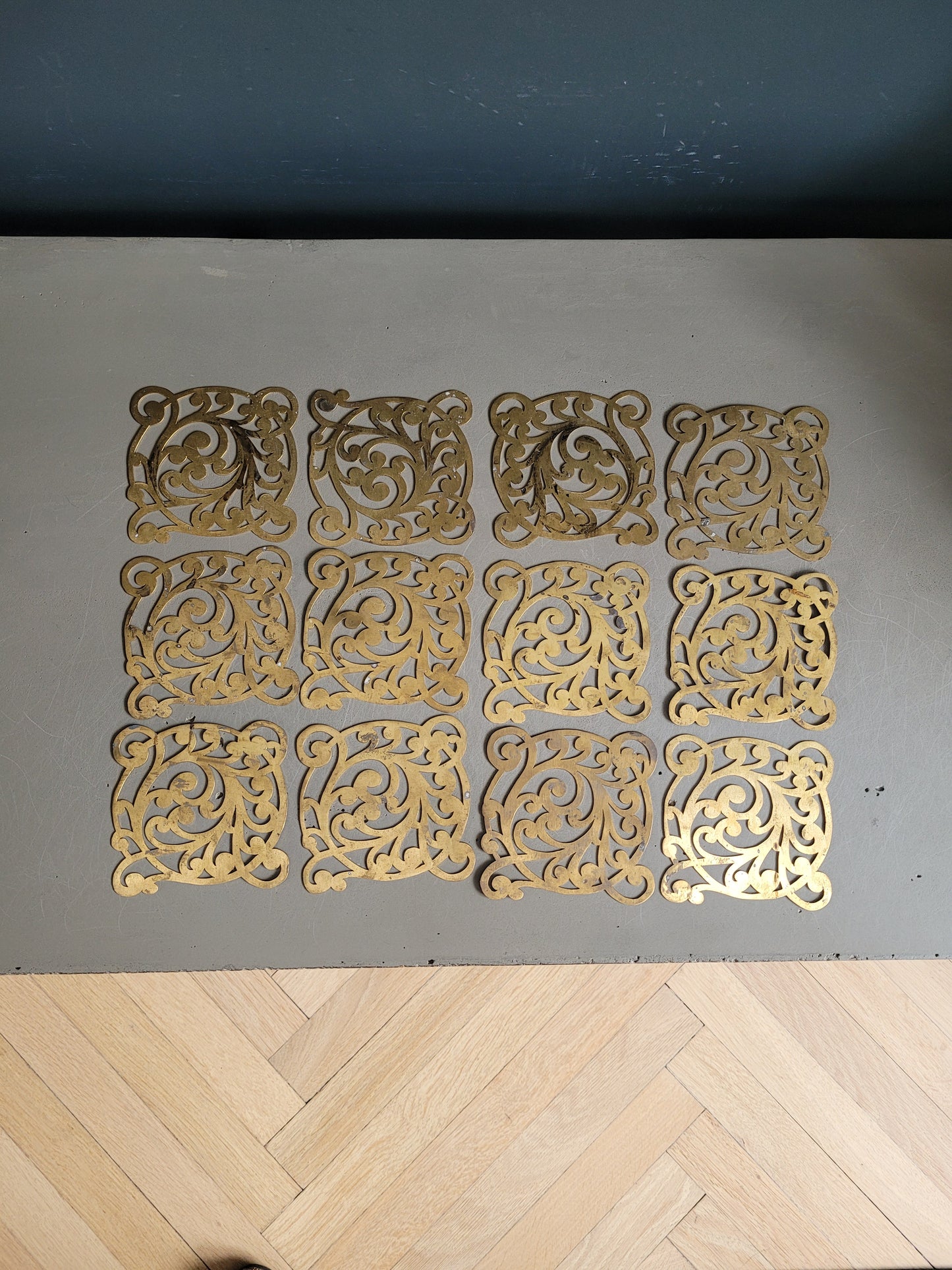 Lot de 12 sous-verres en laiton - Ref 369