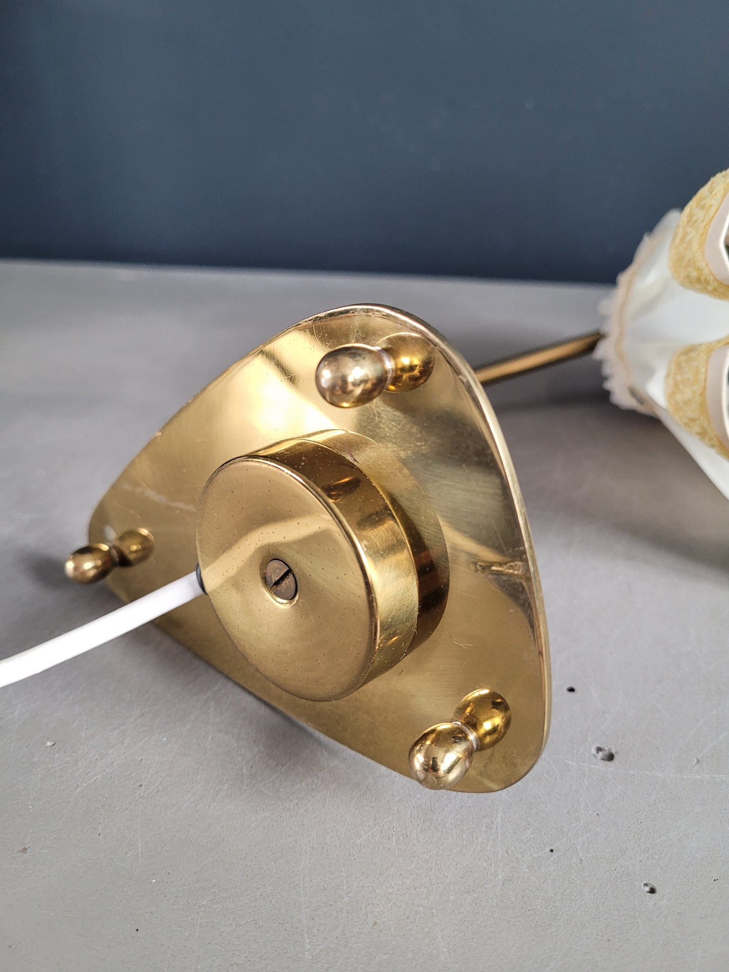 Lampe à poser avec interrupteur sur la base - Ref 283