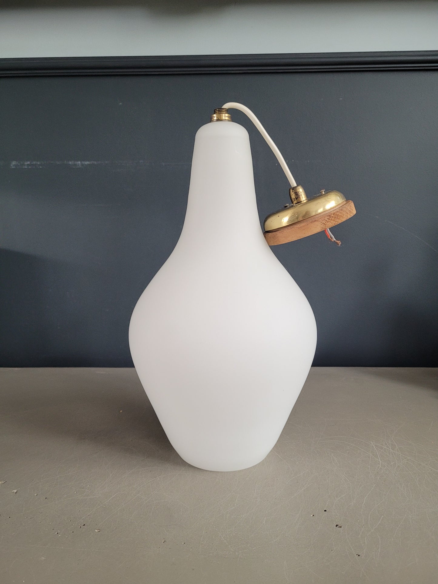 Suspension opaline poire vintage- Ref 457