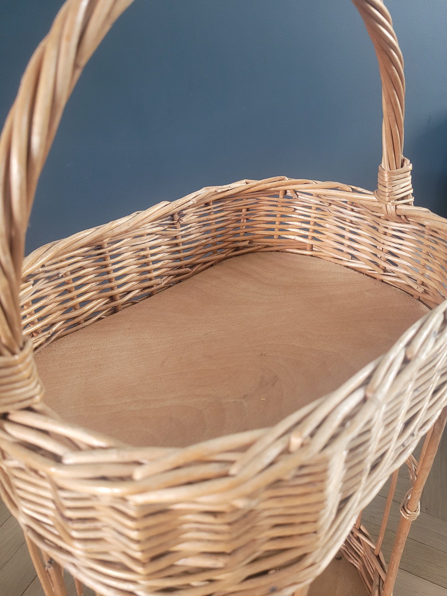 Desserte à poignée en osier / bout de canapé / bar - Ref 151