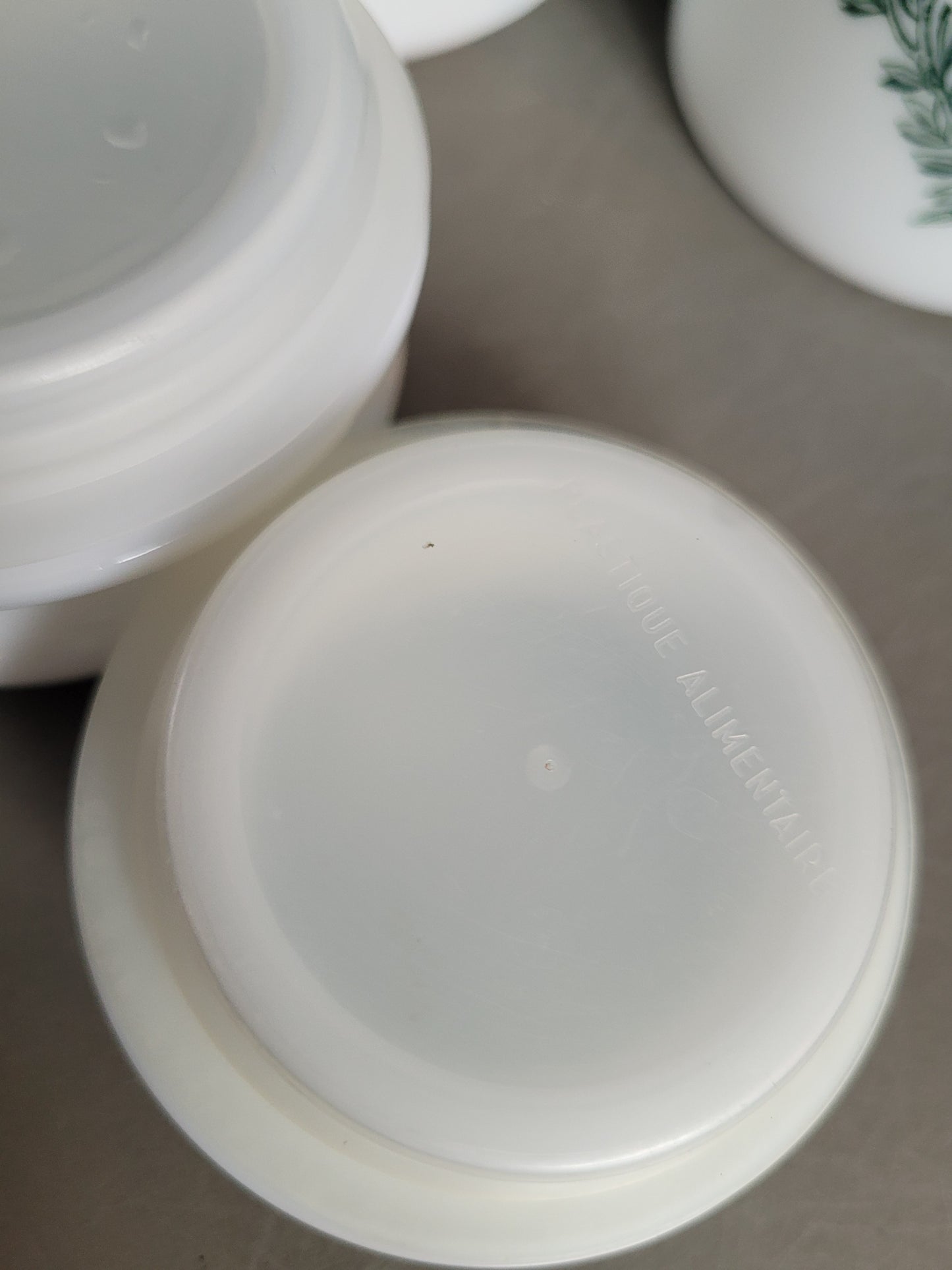 Lot de 2 pots d'apothicaire en verre opaline blanc - Herboristerie - Ref 231