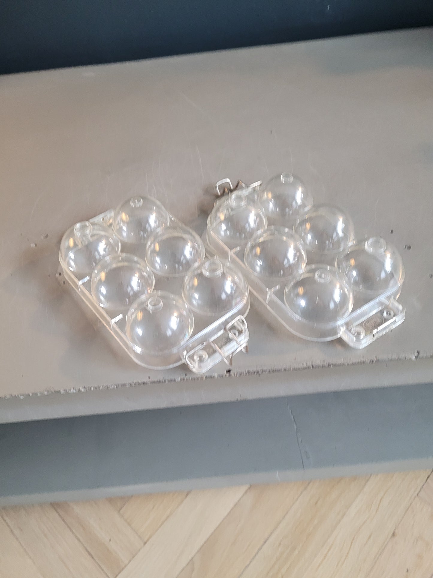 Boîte à œufs vintage Bolta en plexi - Ref 662