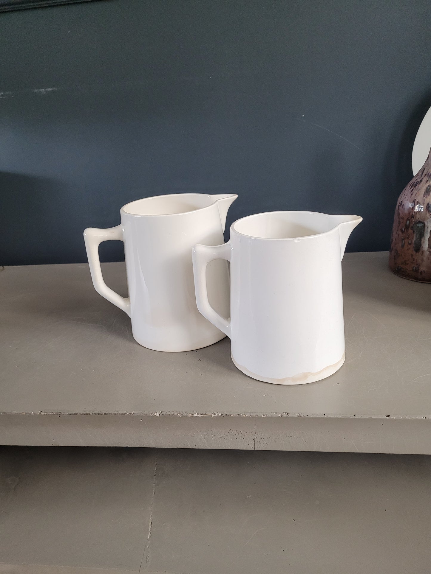 Paire de pichets en porcelaine de Digoin - Ref 327