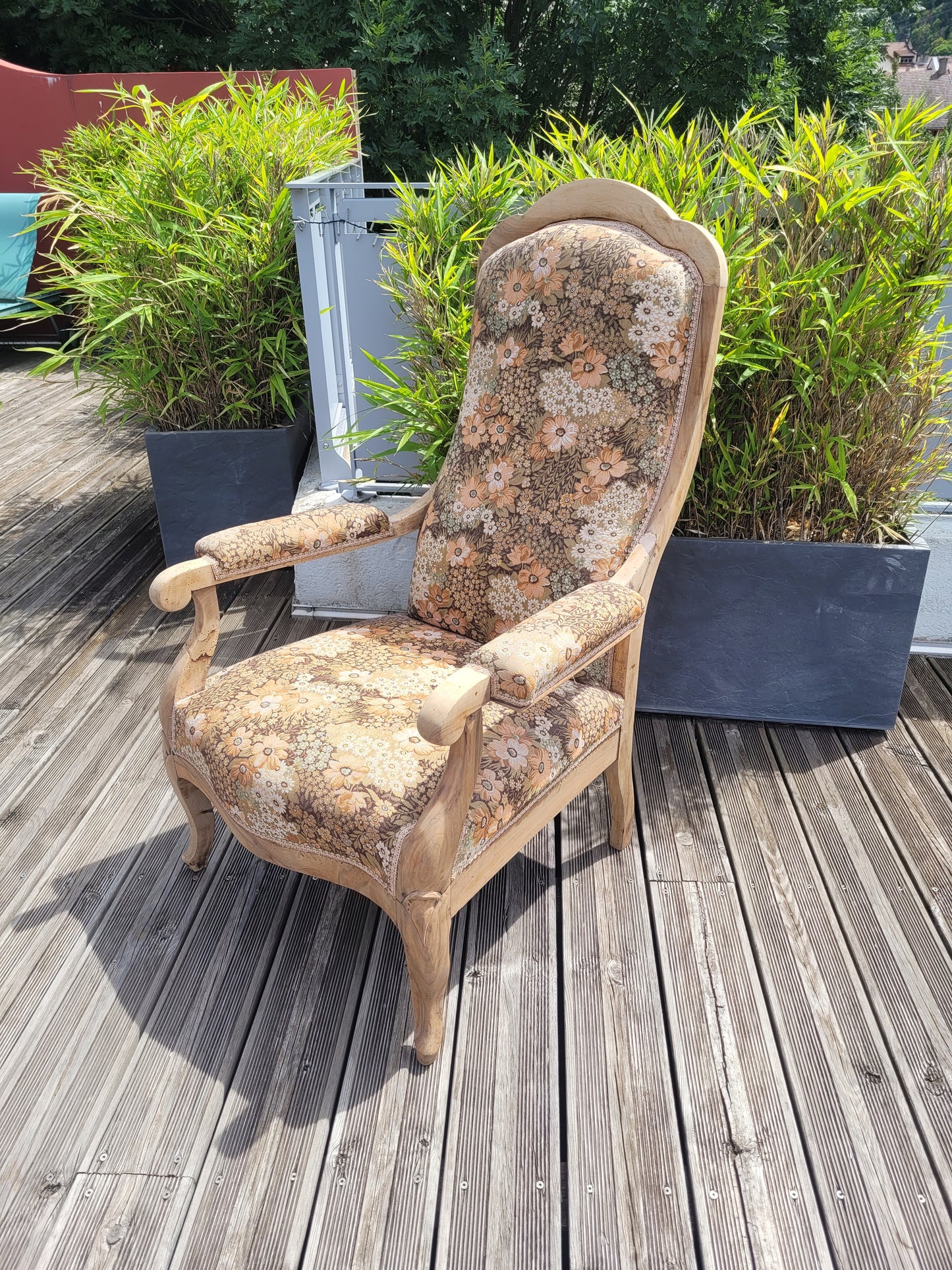 Fauteuil Voltaire ancien rénové- Ref 467